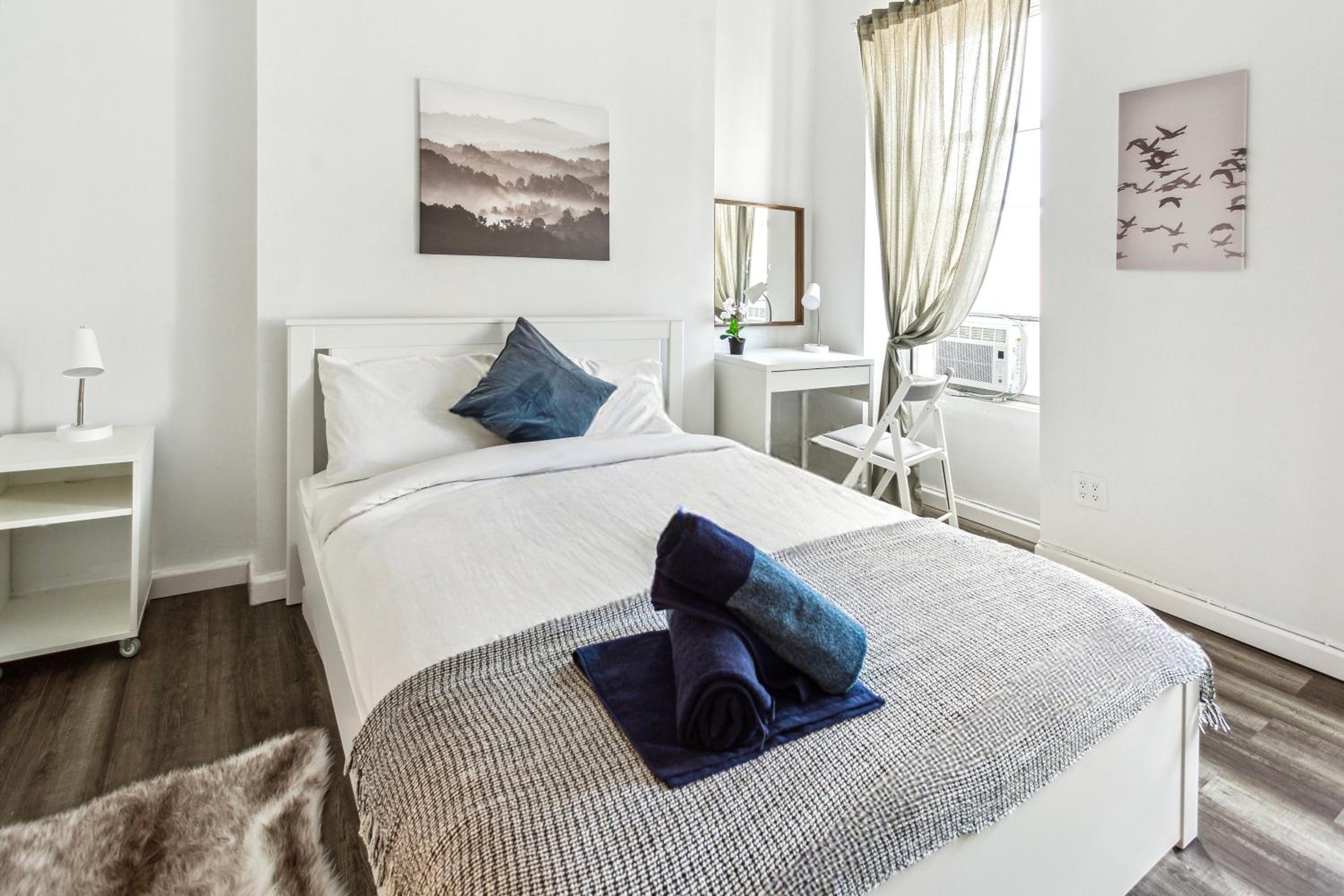 3 Bedroom Family Apartment in Hells Kitchen