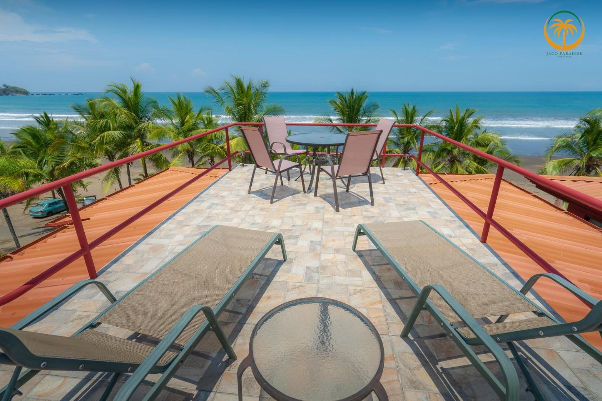 Condo Ocean front with Rooftop in Bahia Azul, Jaco Beach