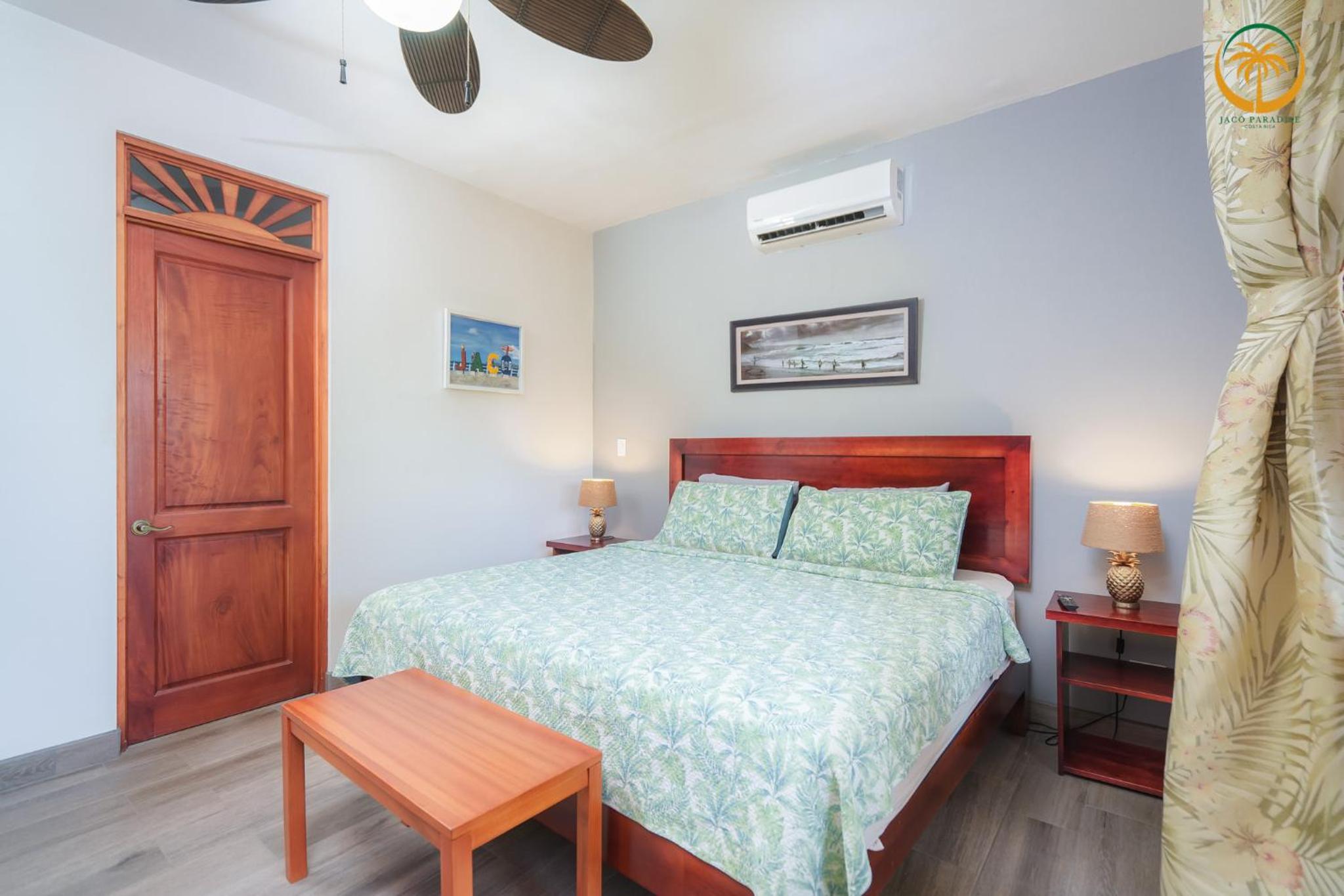 Condo Ocean front with Rooftop in Bahia Azul, Jaco Beach