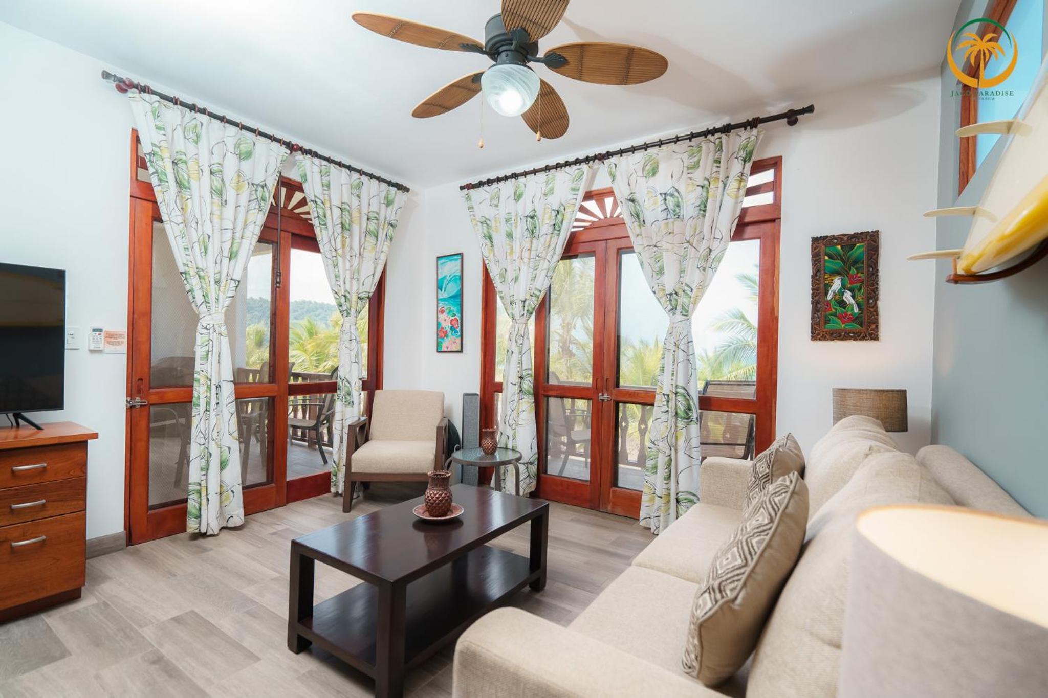 Condo Ocean front with Rooftop in Bahia Azul, Jaco Beach