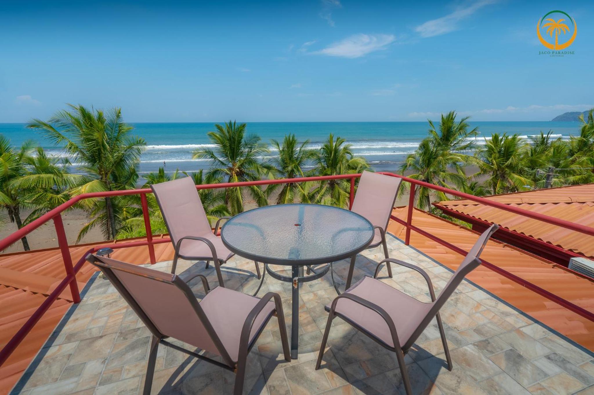 Condo Ocean front with Rooftop in Bahia Azul, Jaco Beach