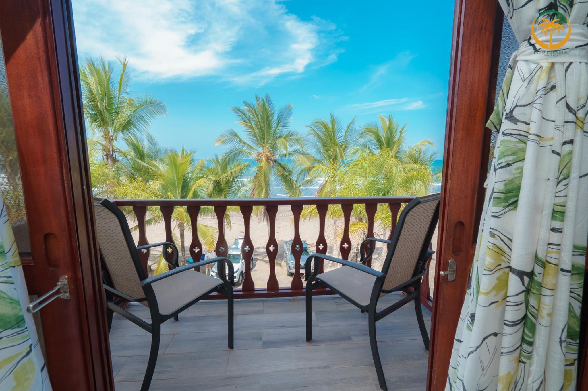 Condo Ocean front with Rooftop in Bahia Azul, Jaco Beach