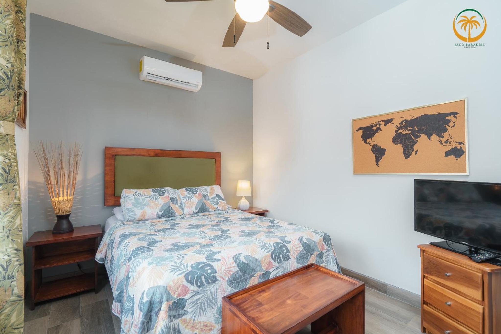 Condo Ocean front with Rooftop in Bahia Azul, Jaco Beach