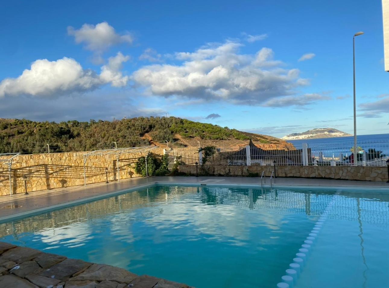 Fnideq Superbe appartement view 3