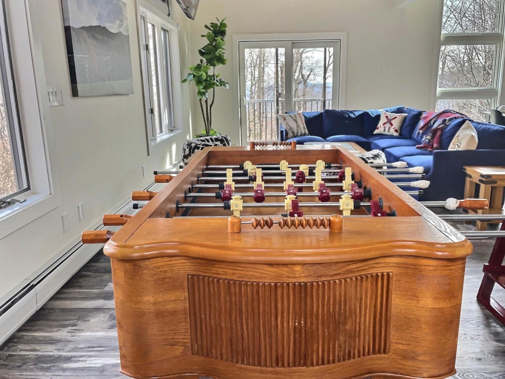 BruinsDen- Hot Tub, Foosball, Mountain Views view 5