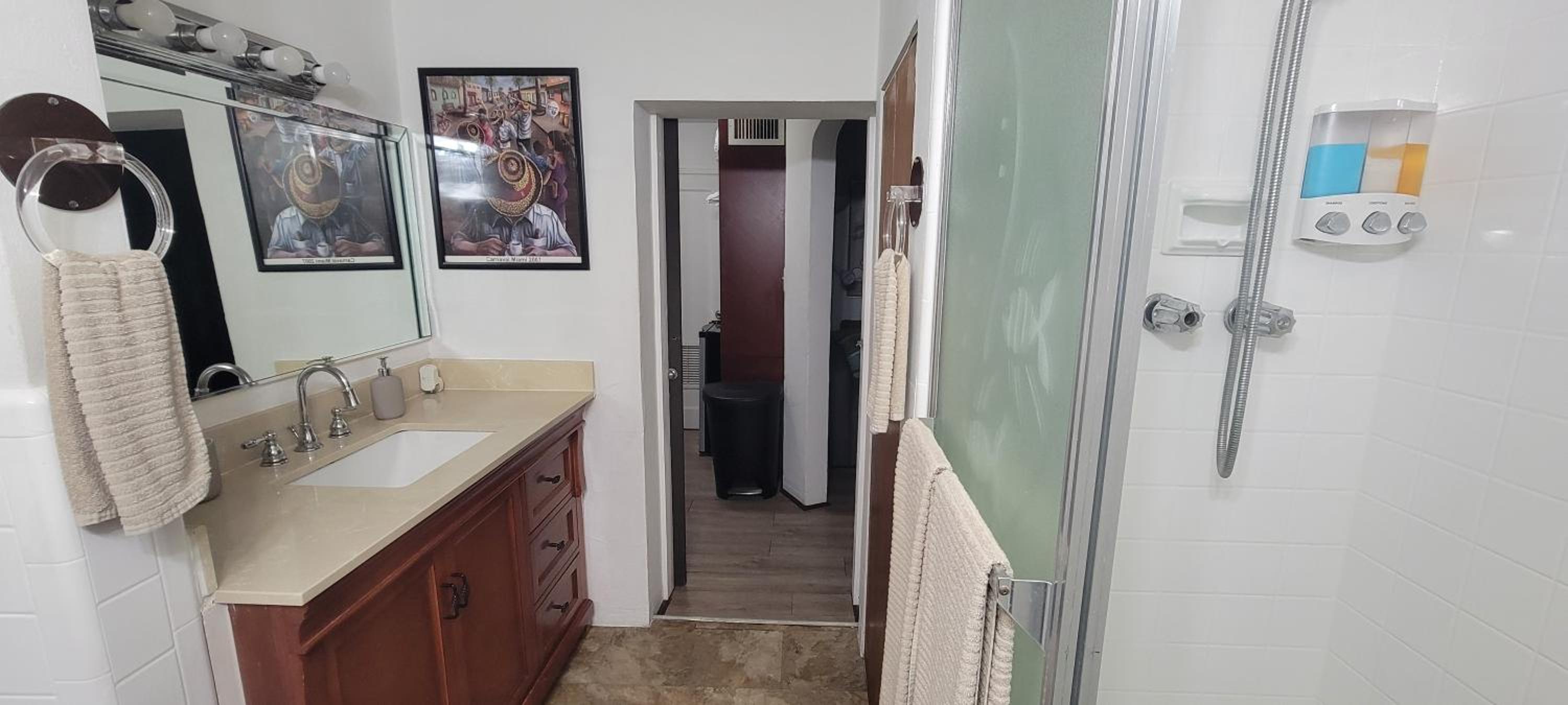 Private guest house in the heart of Miami! Surrounded by Miami's HOT spots!