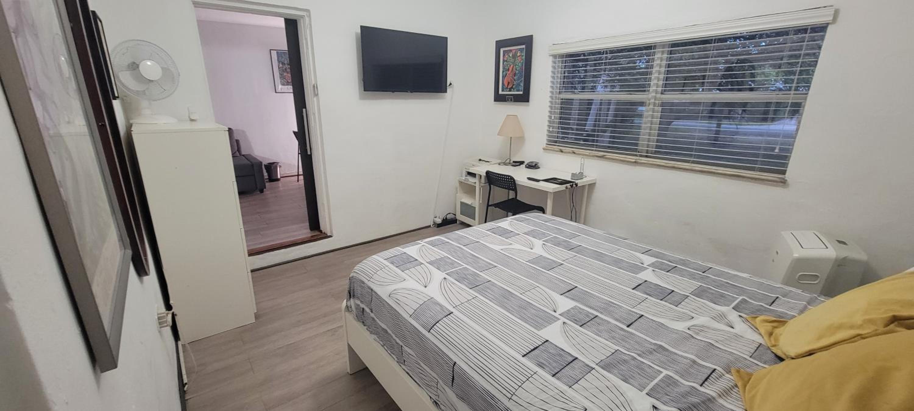 Private guest house in the heart of Miami! Surrounded by Miami's HOT spots!