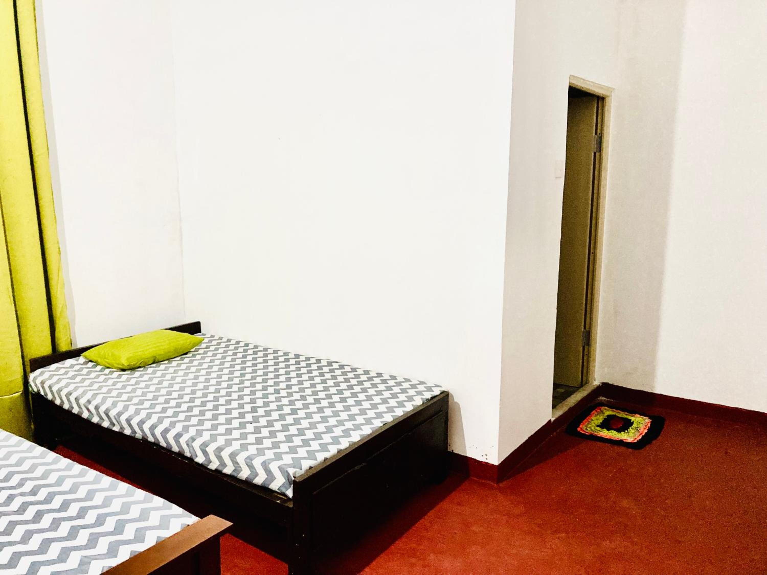 Yu Home Stay Anuradhapura view 4