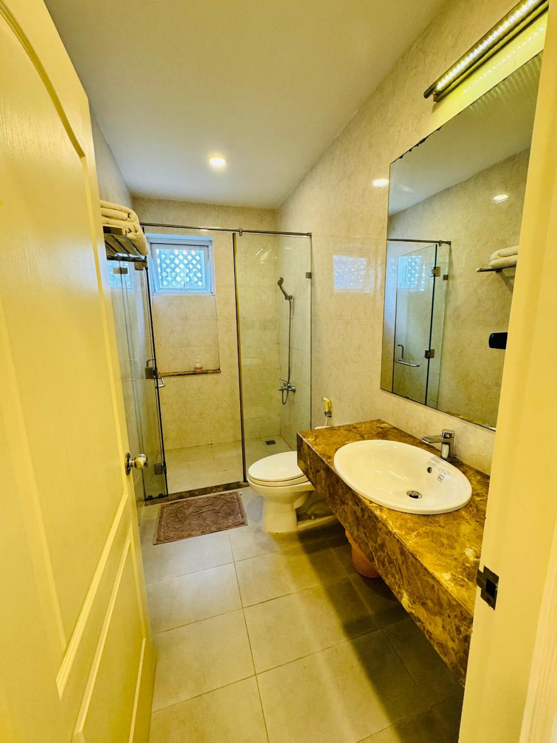 Pearl Service Apartment