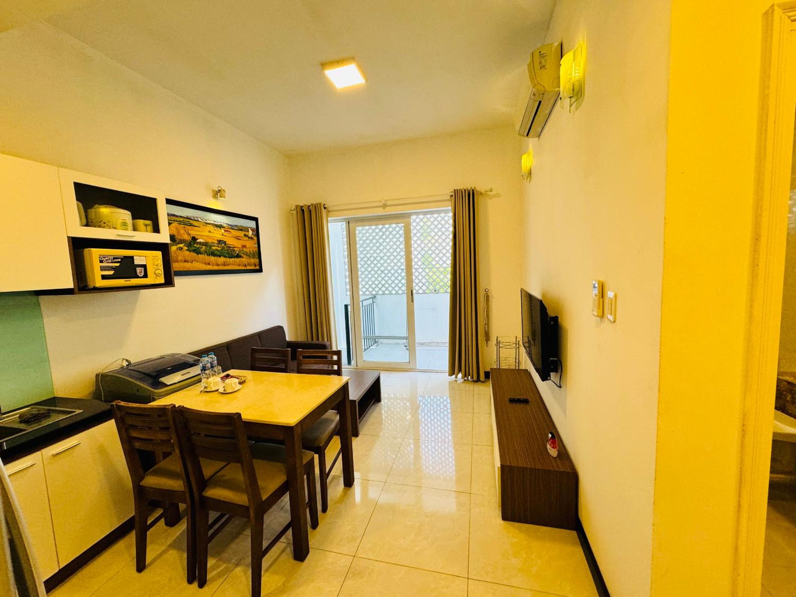 Pearl Service Apartment