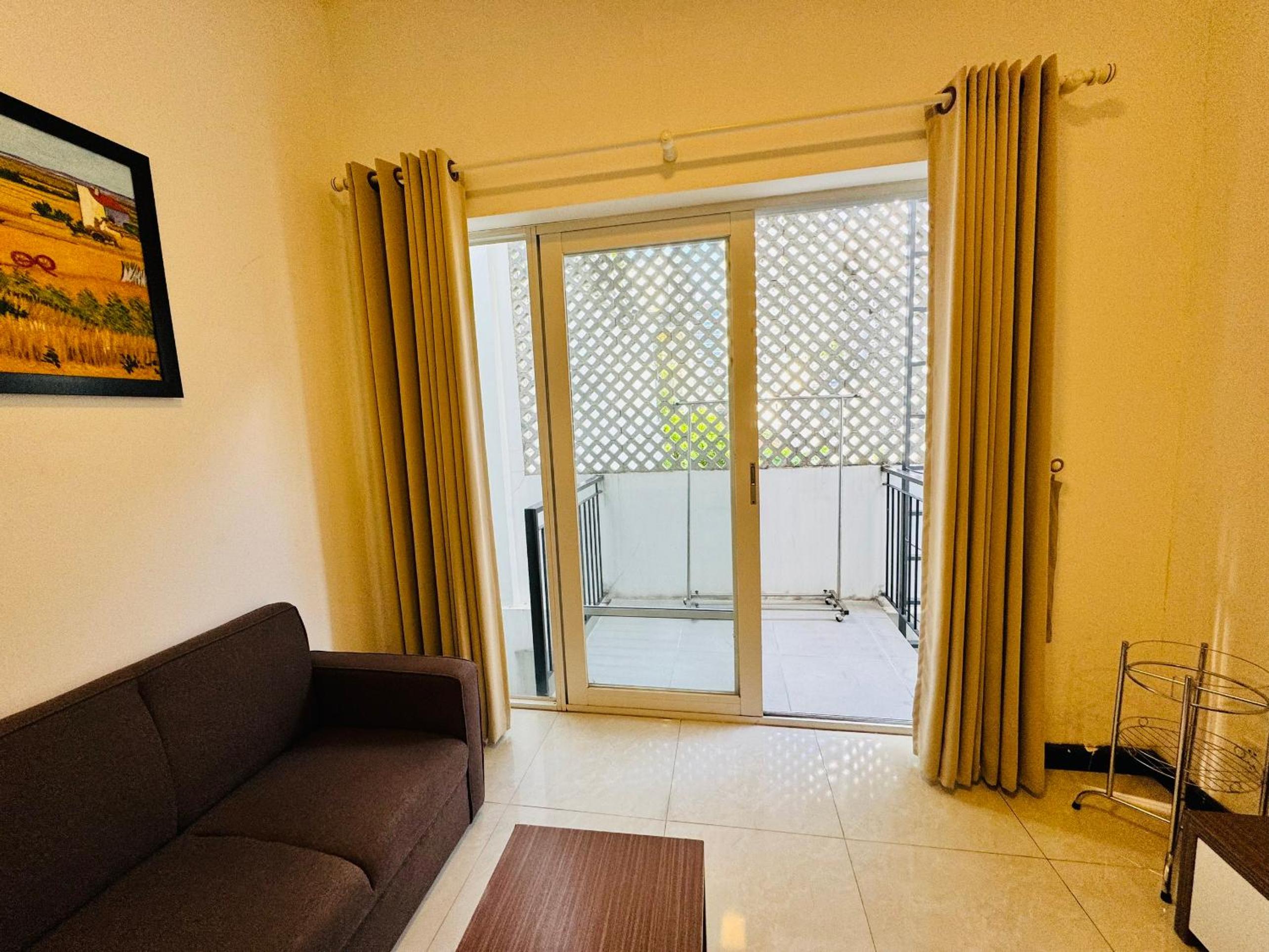 Pearl Service Apartment