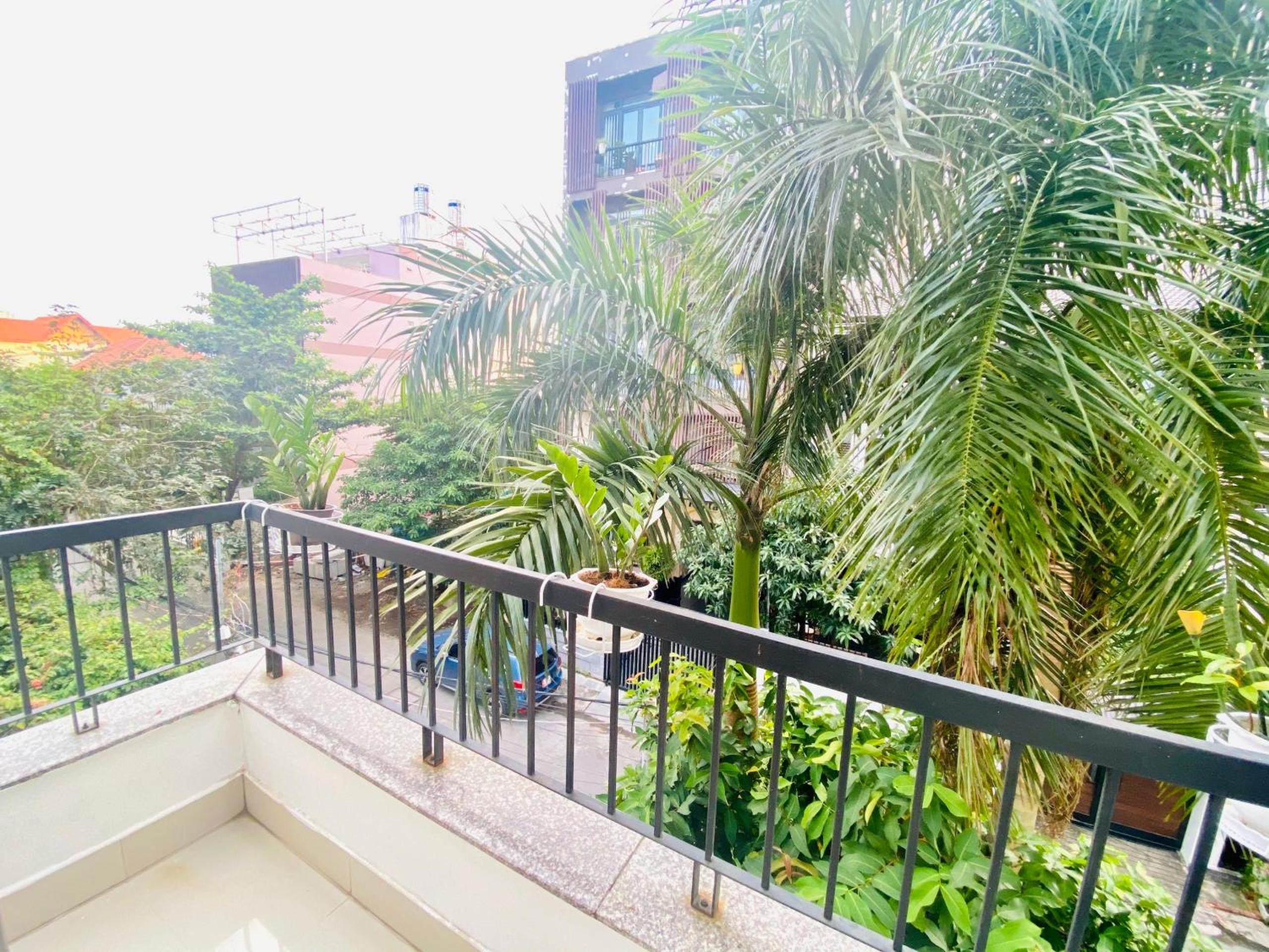 Pearl Service Apartment