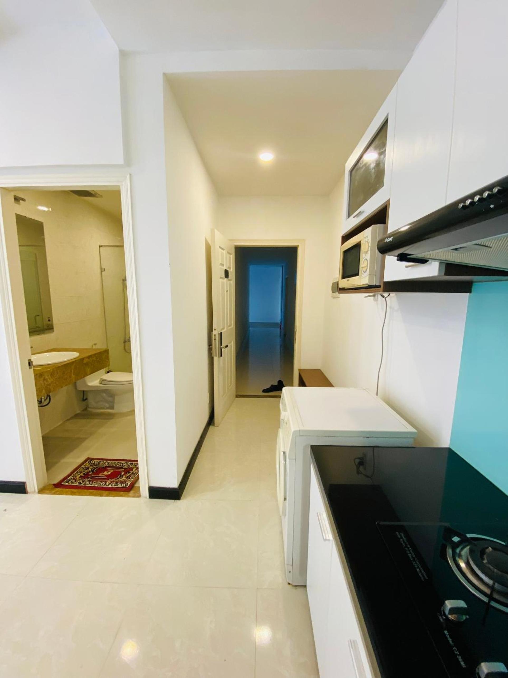 Pearl Service Apartment