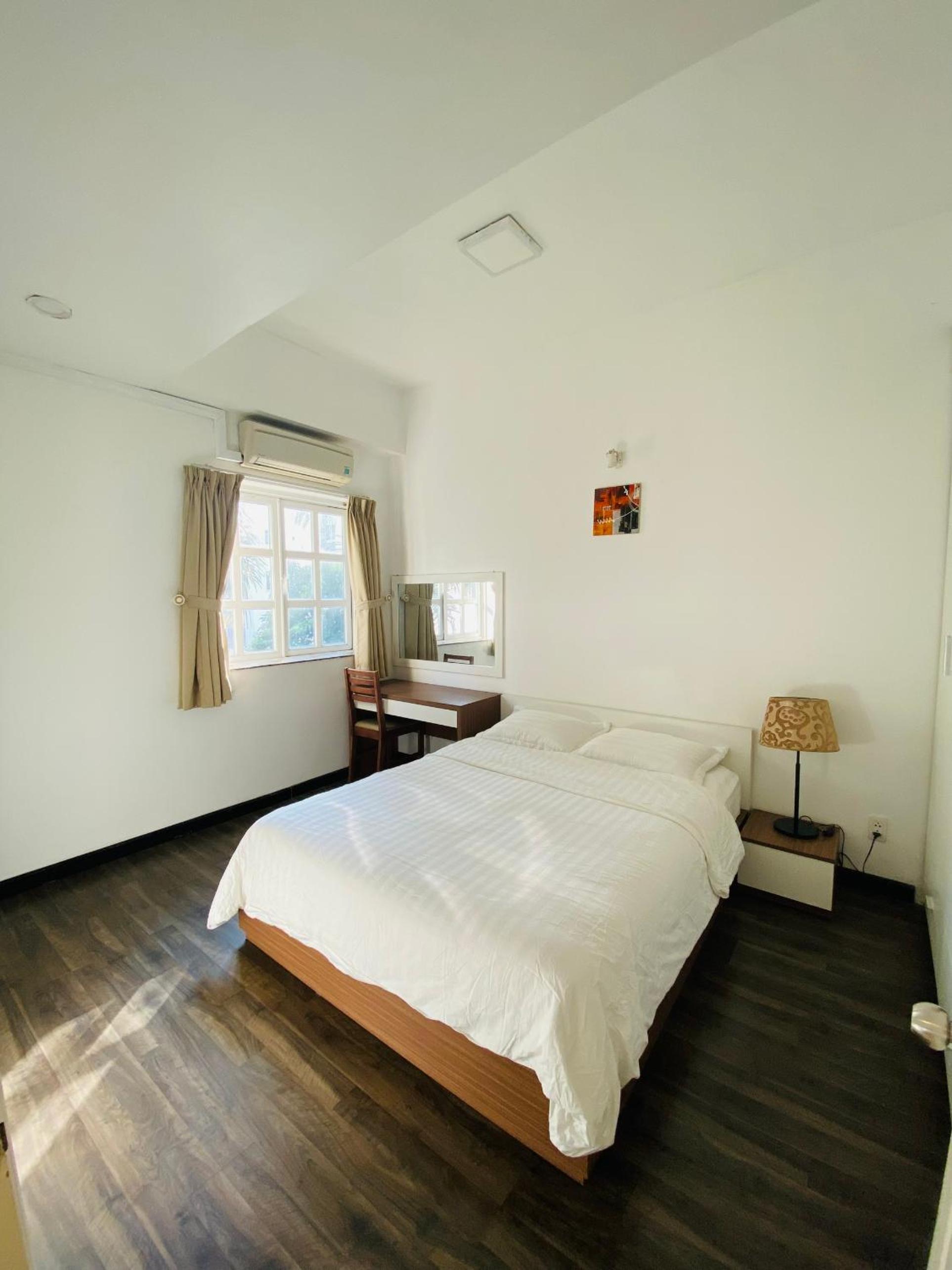 Pearl Service Apartment