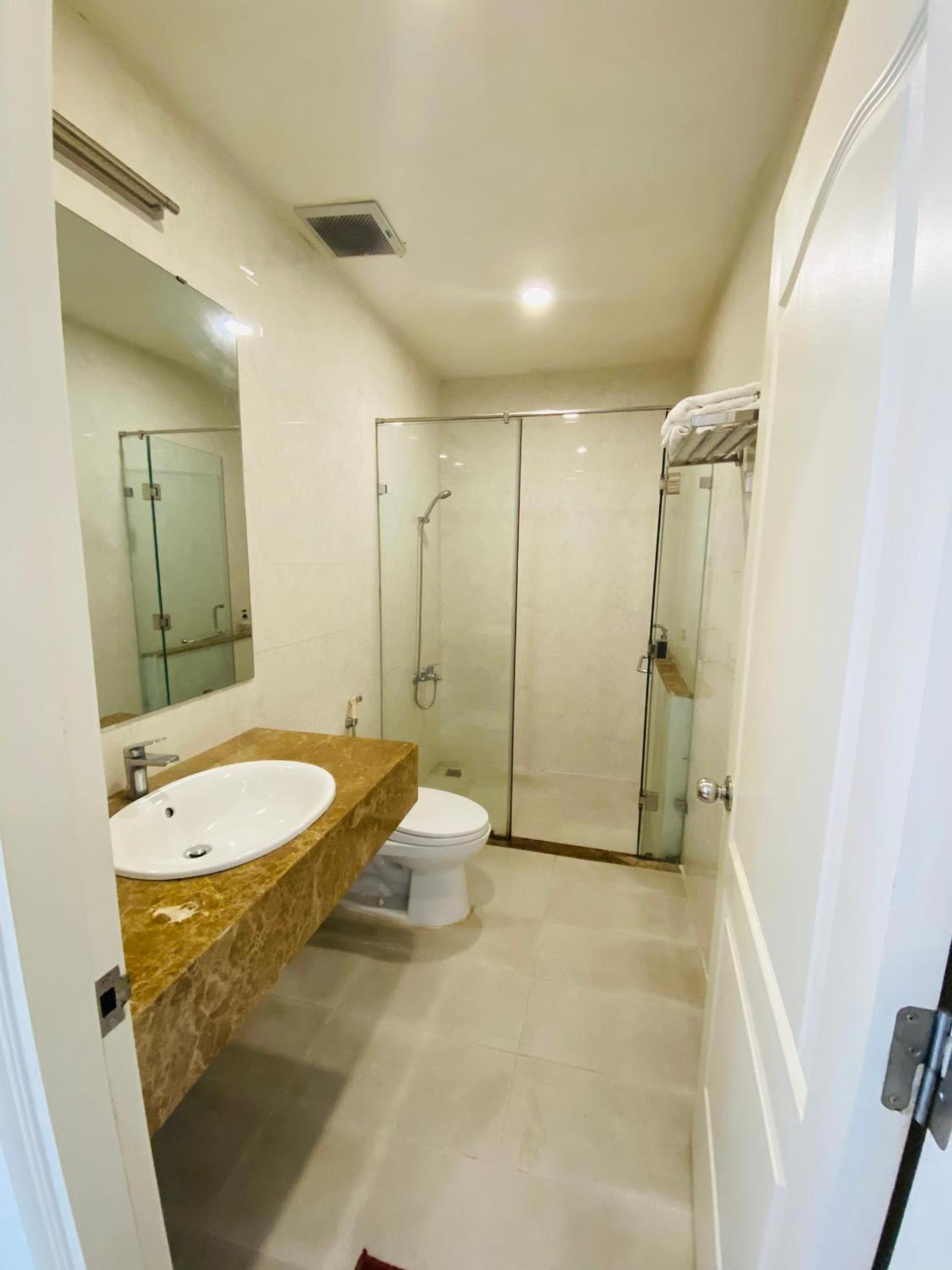 Pearl Service Apartment