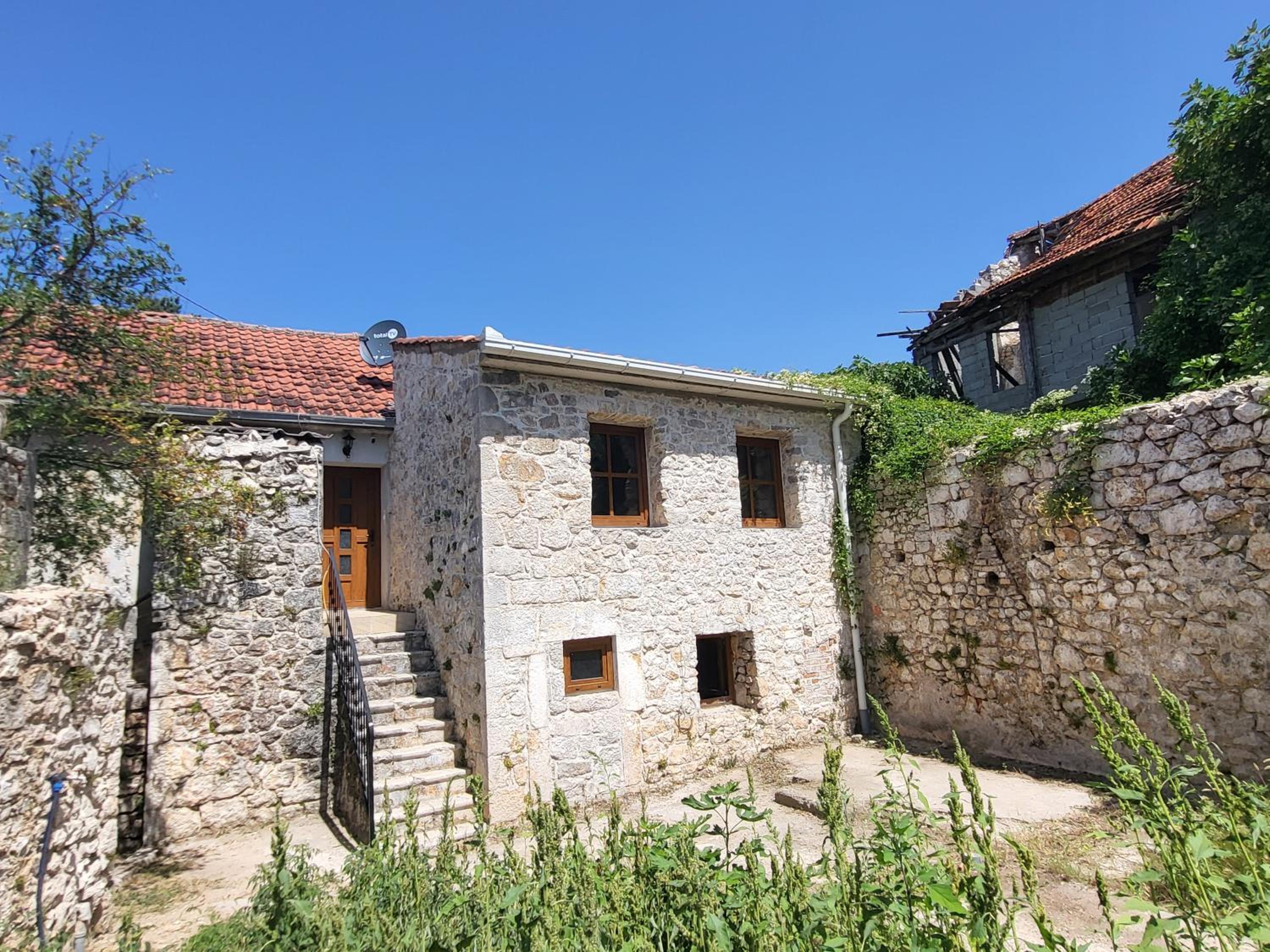 Apartment Bregava
