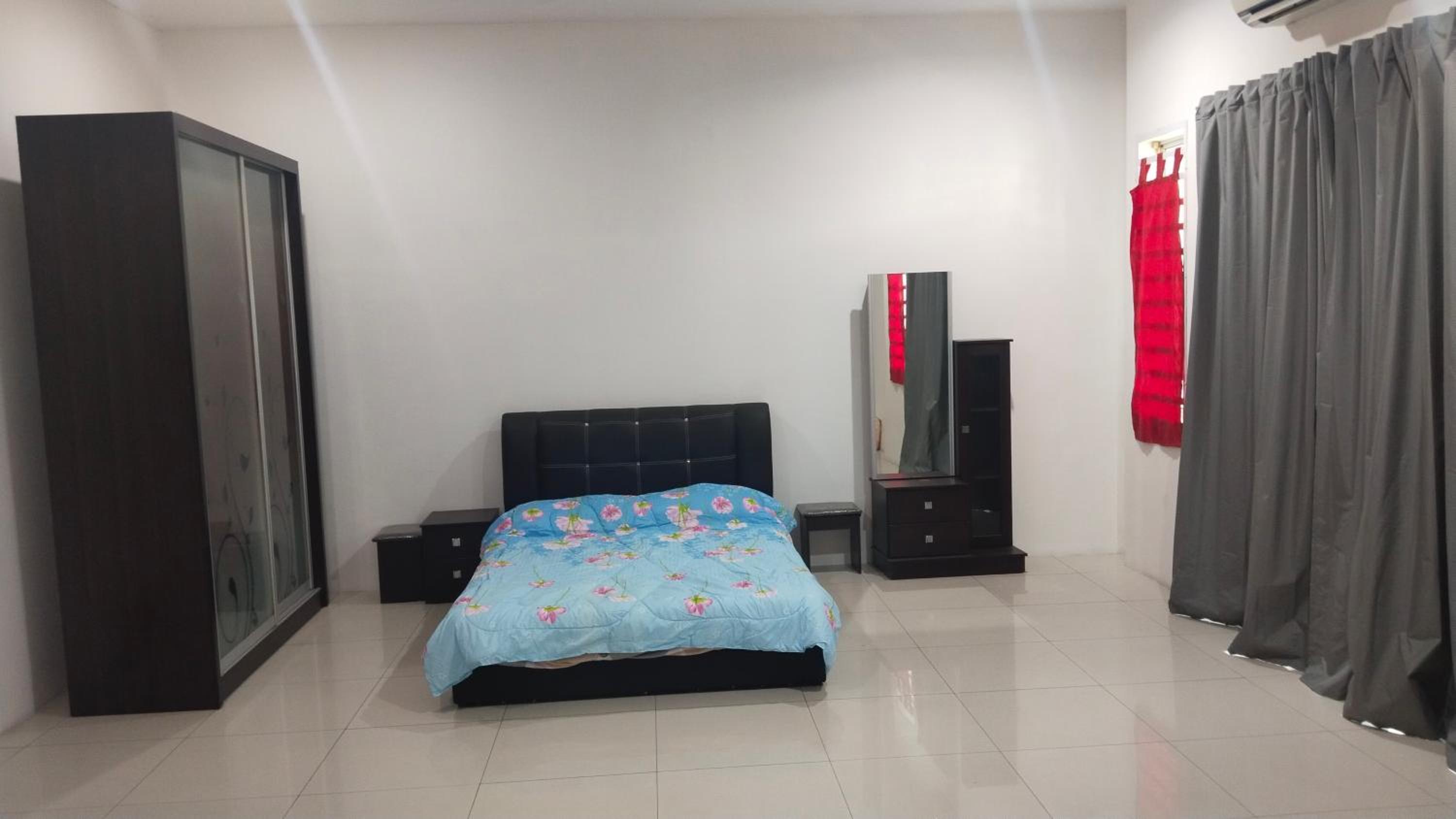 Happy inn home photo 2