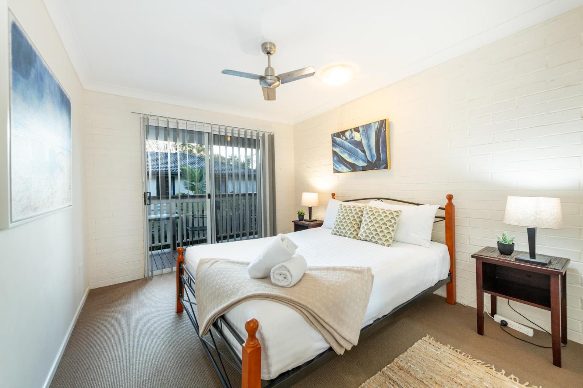 Shivas Byron - 2 - 3 Somerset Street