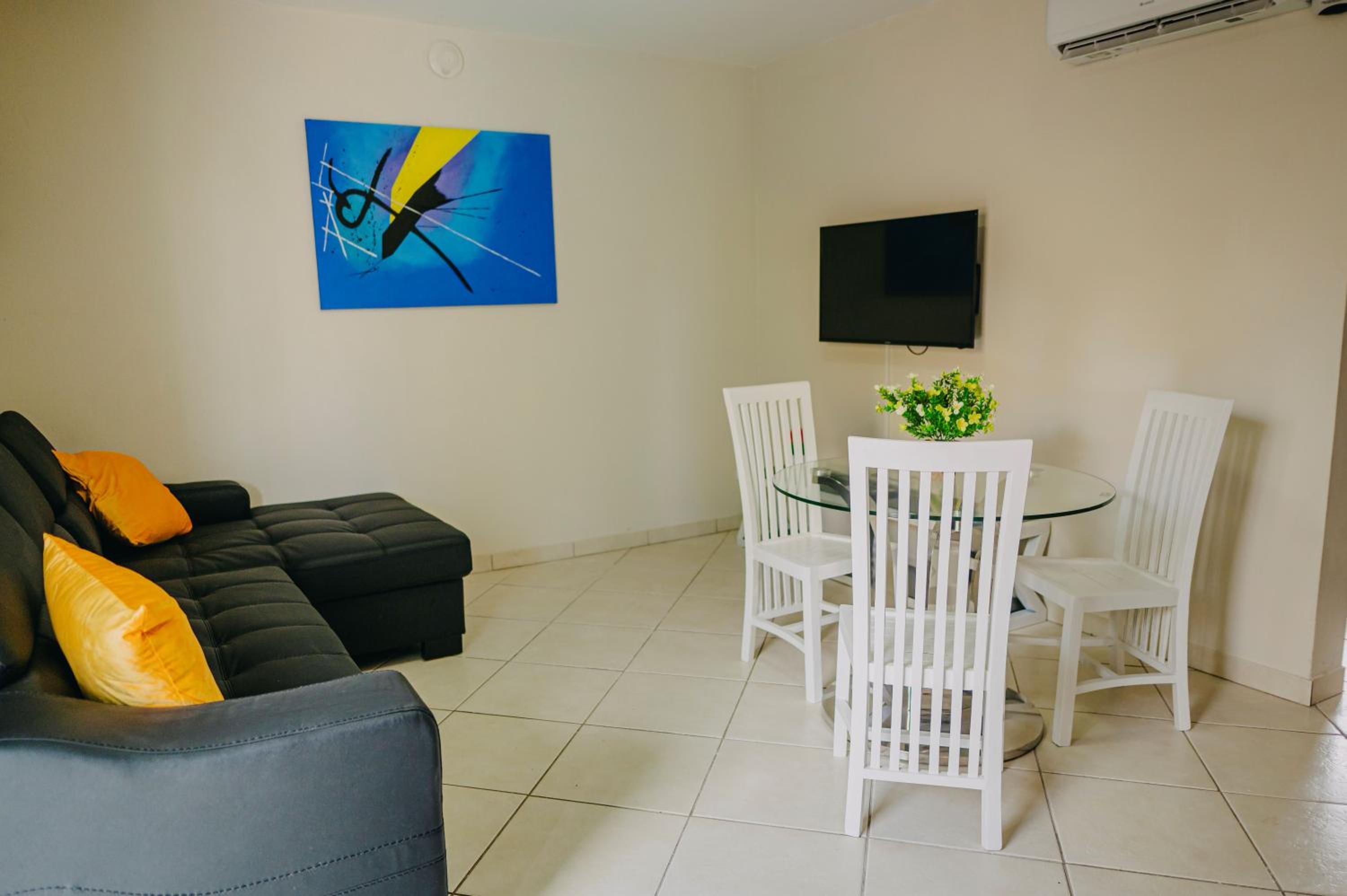 Wonderful 1-bedroom apartment 3 km from Eagle beach