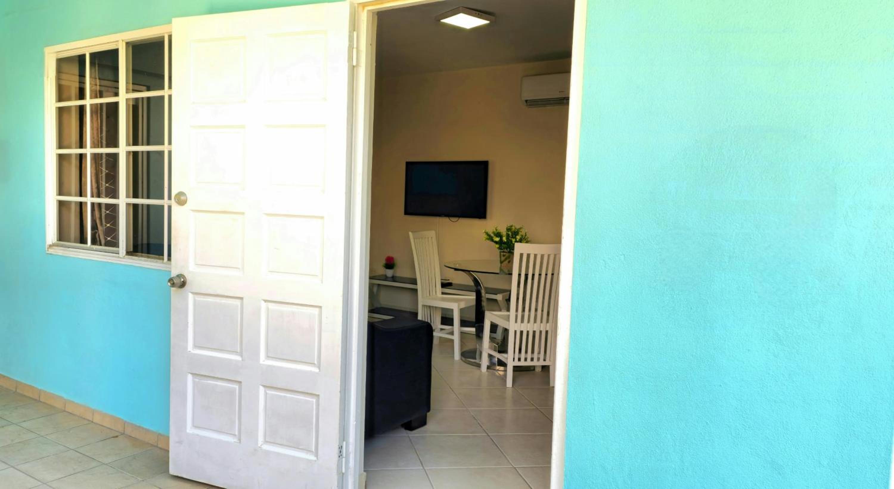 Wonderful 1-bedroom apartment 3 km from Eagle beach