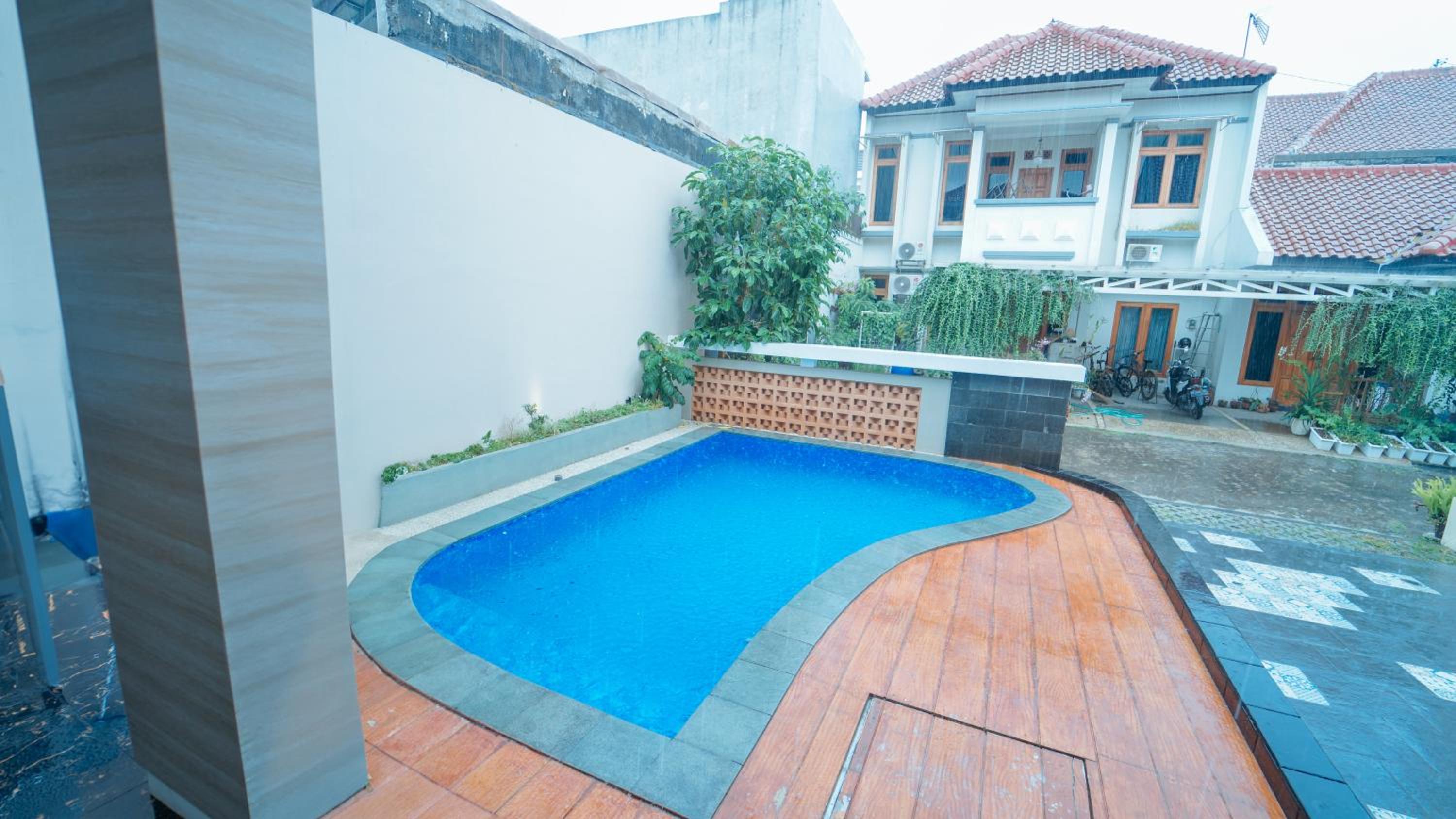 The Lavana Dzawani Lempongsari