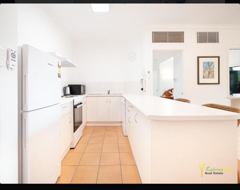 Tropical Apartment
