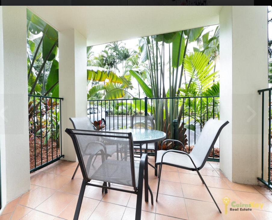 Tropical Apartment