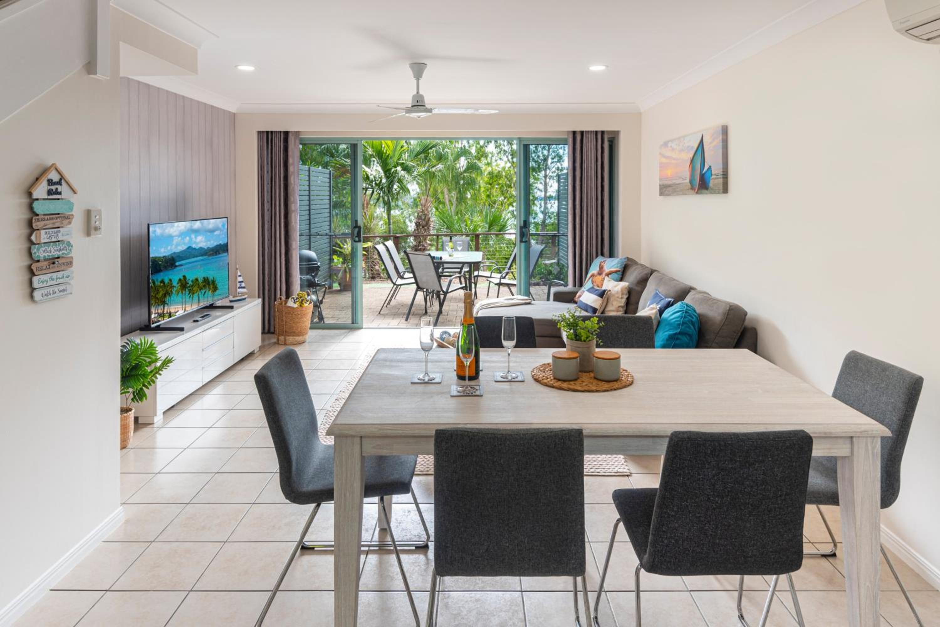 Sunset Waters Apartments