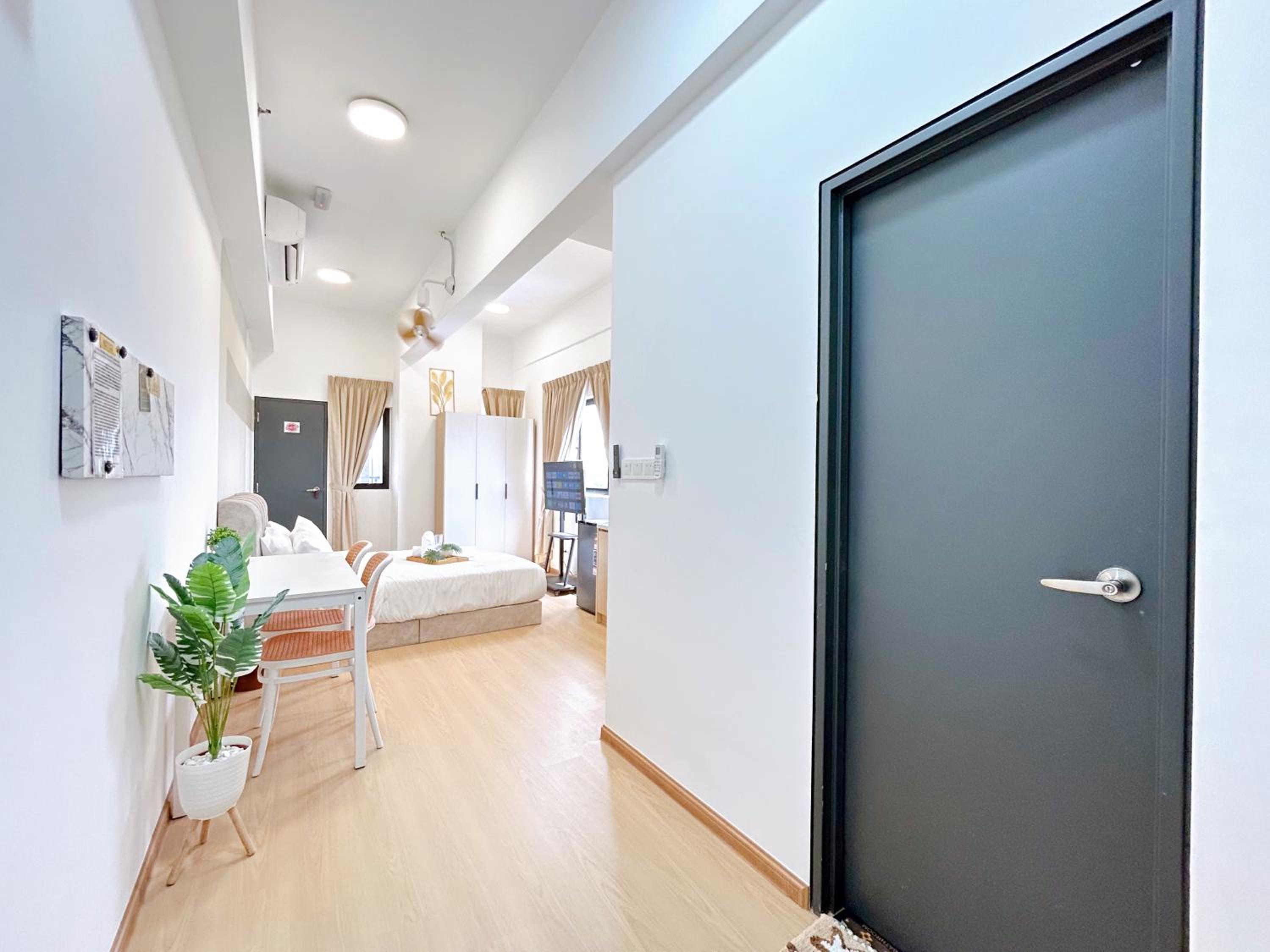 Edusentral by Manhattan Group