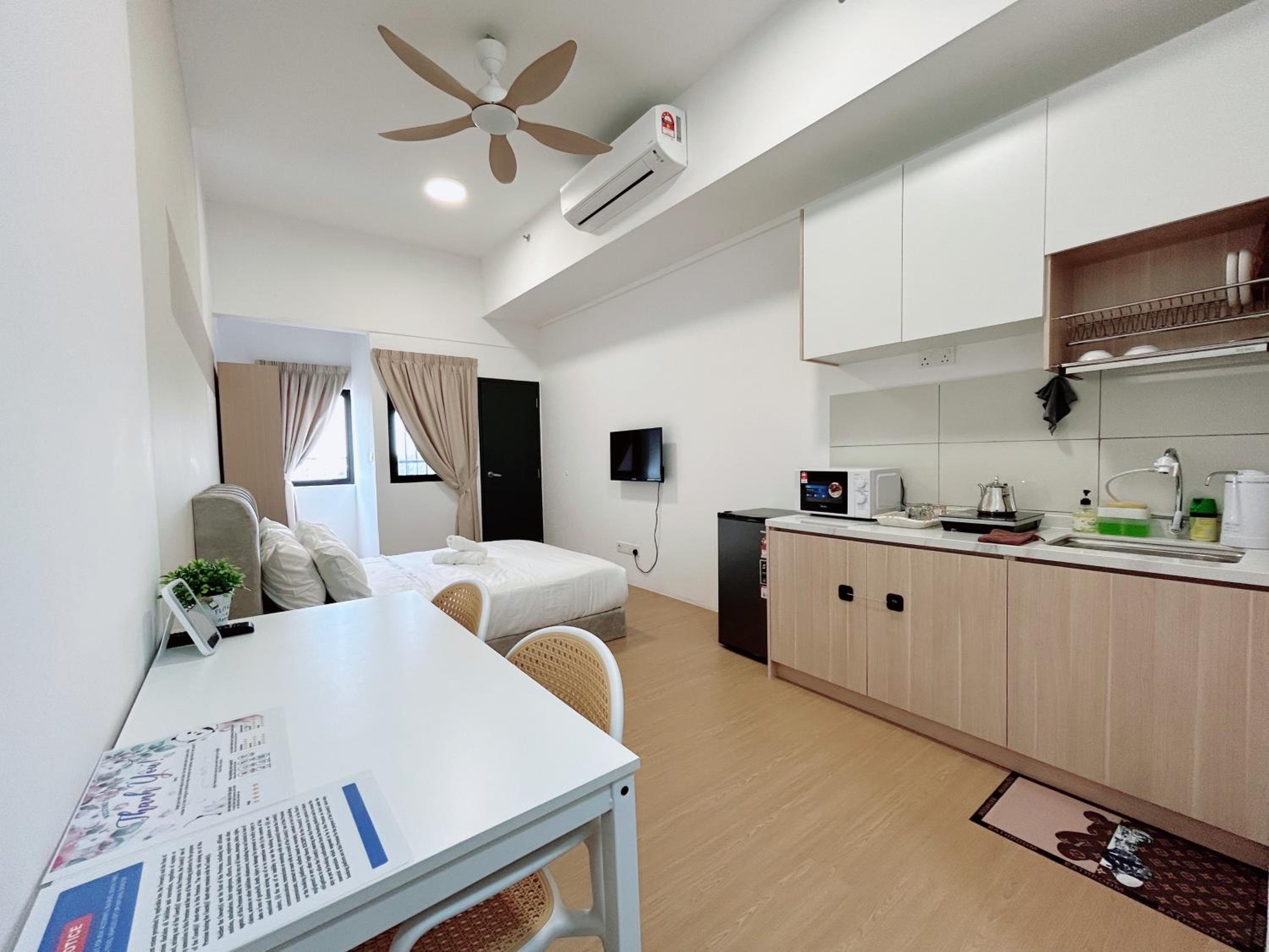 Edusentral by Manhattan Group