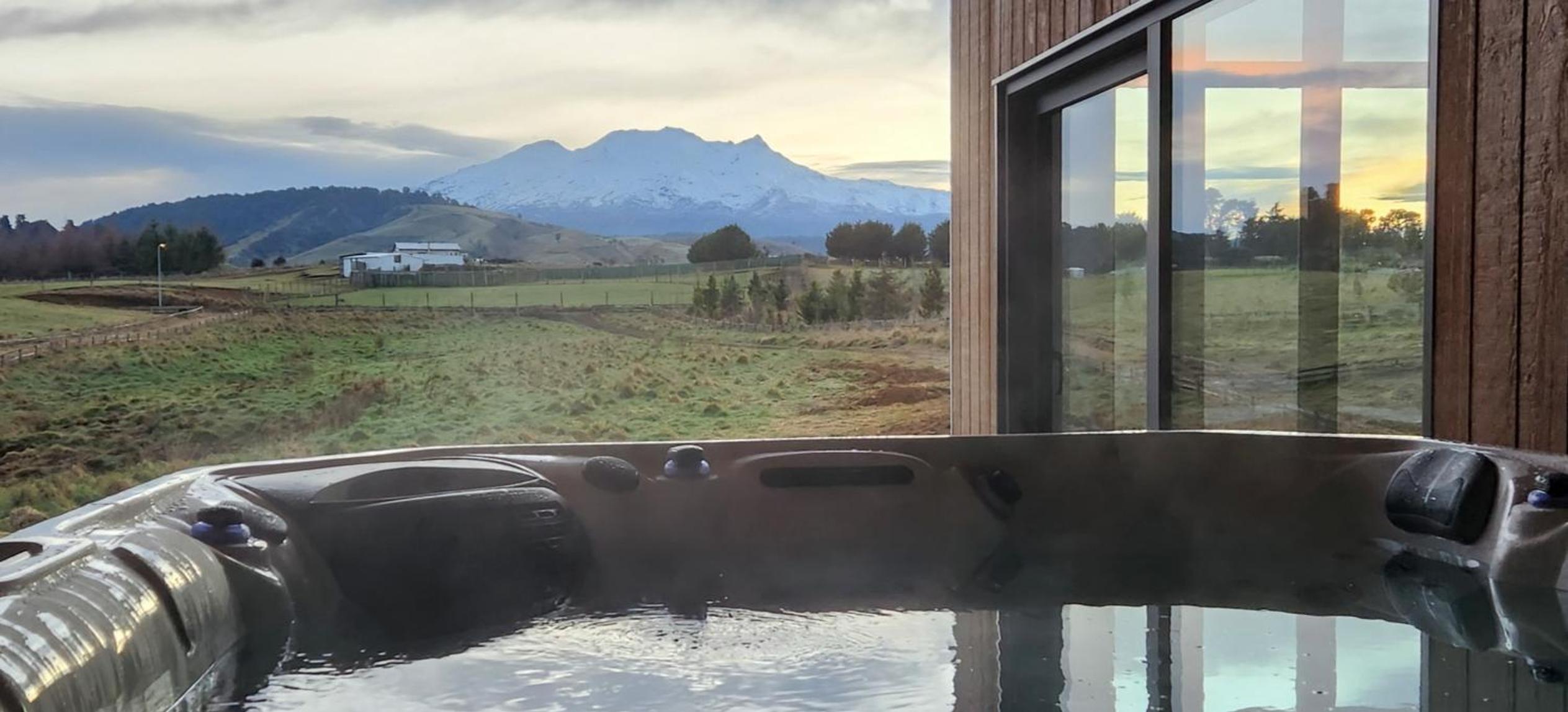 Taylor's Alpine Retreat - Ohakune Holiday Home view 2