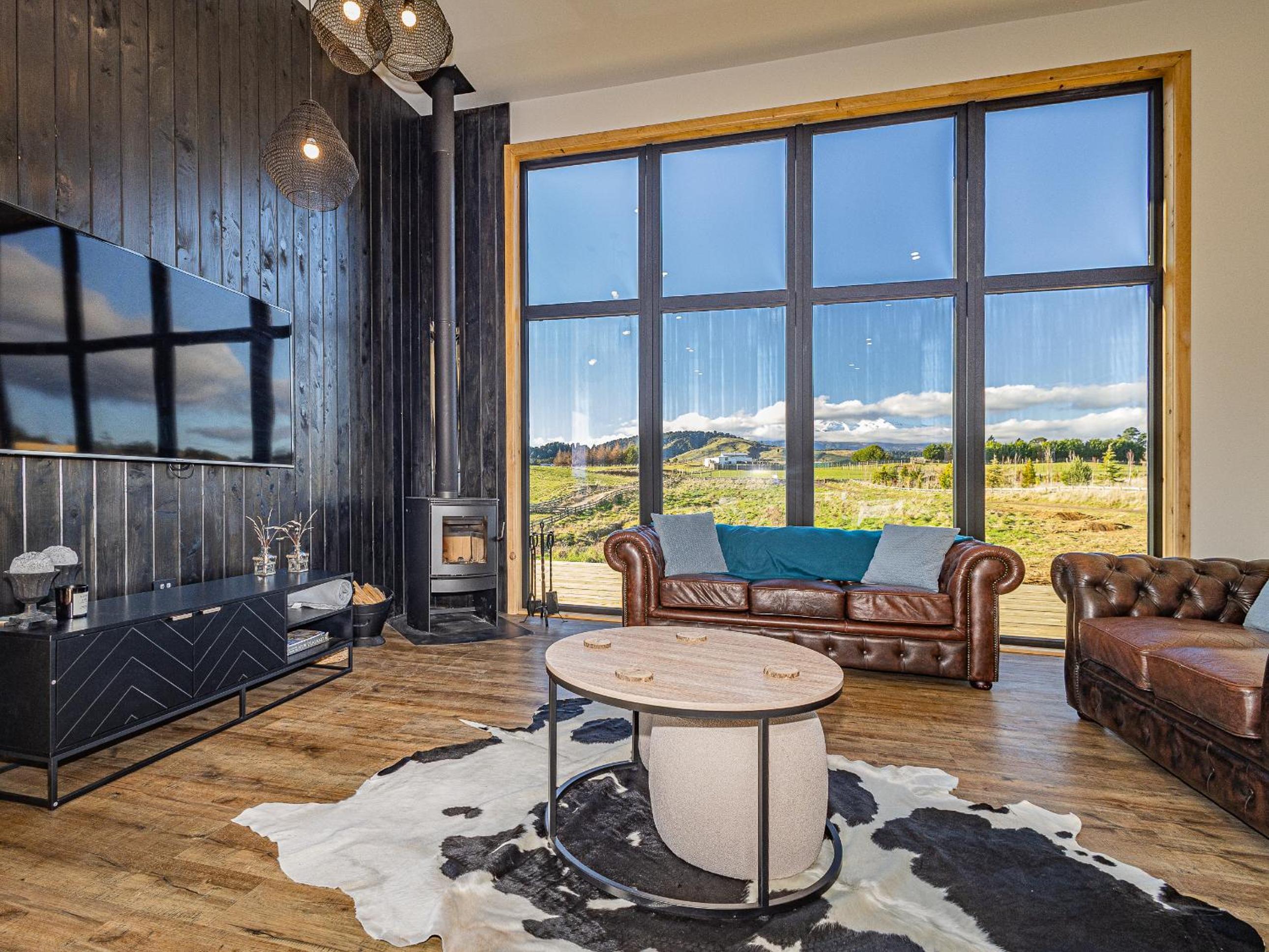 Taylor's Alpine Retreat - Ohakune Holiday Home view 5
