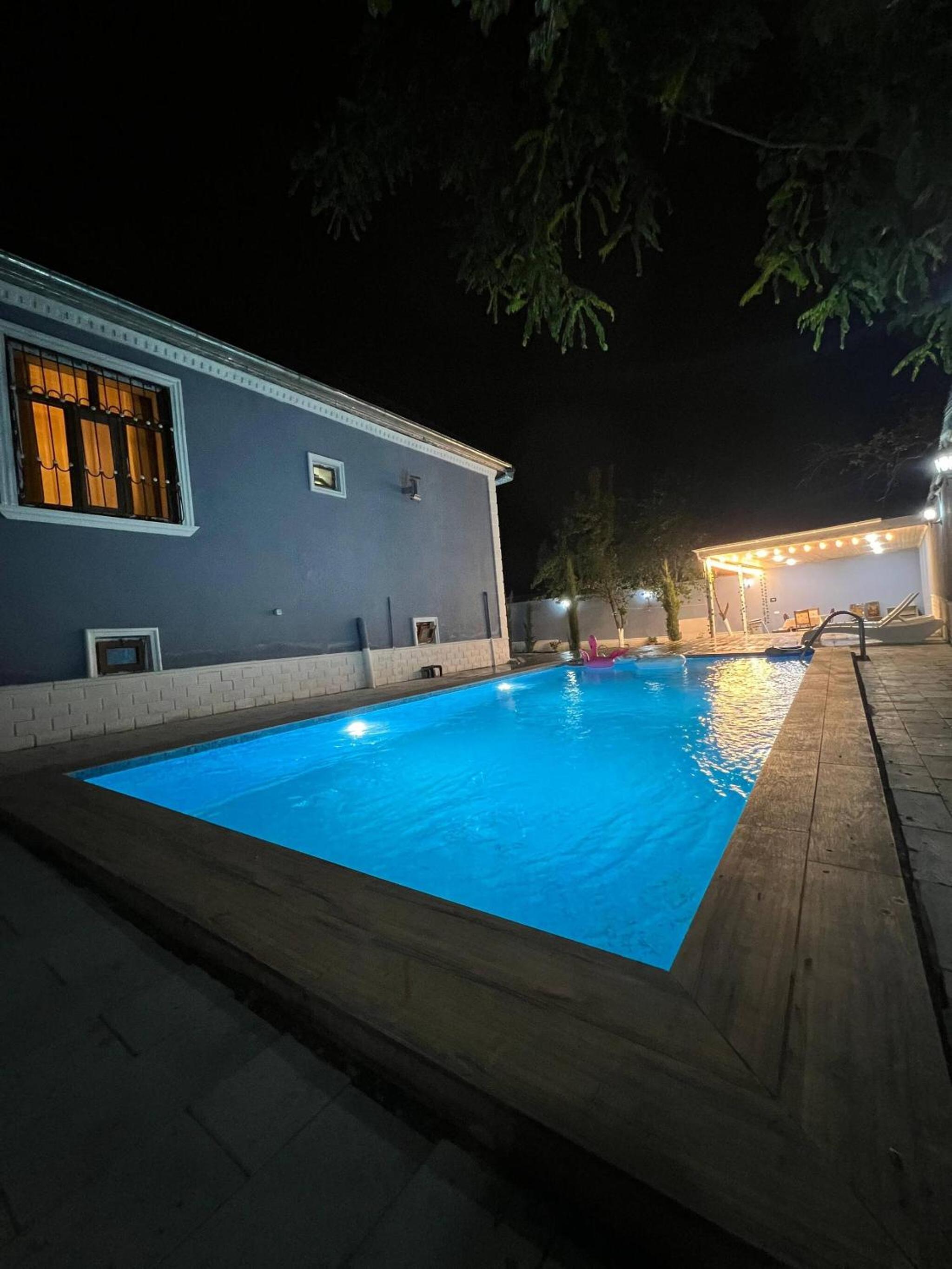 Cozy House With Swimming Pool Near City Center no1