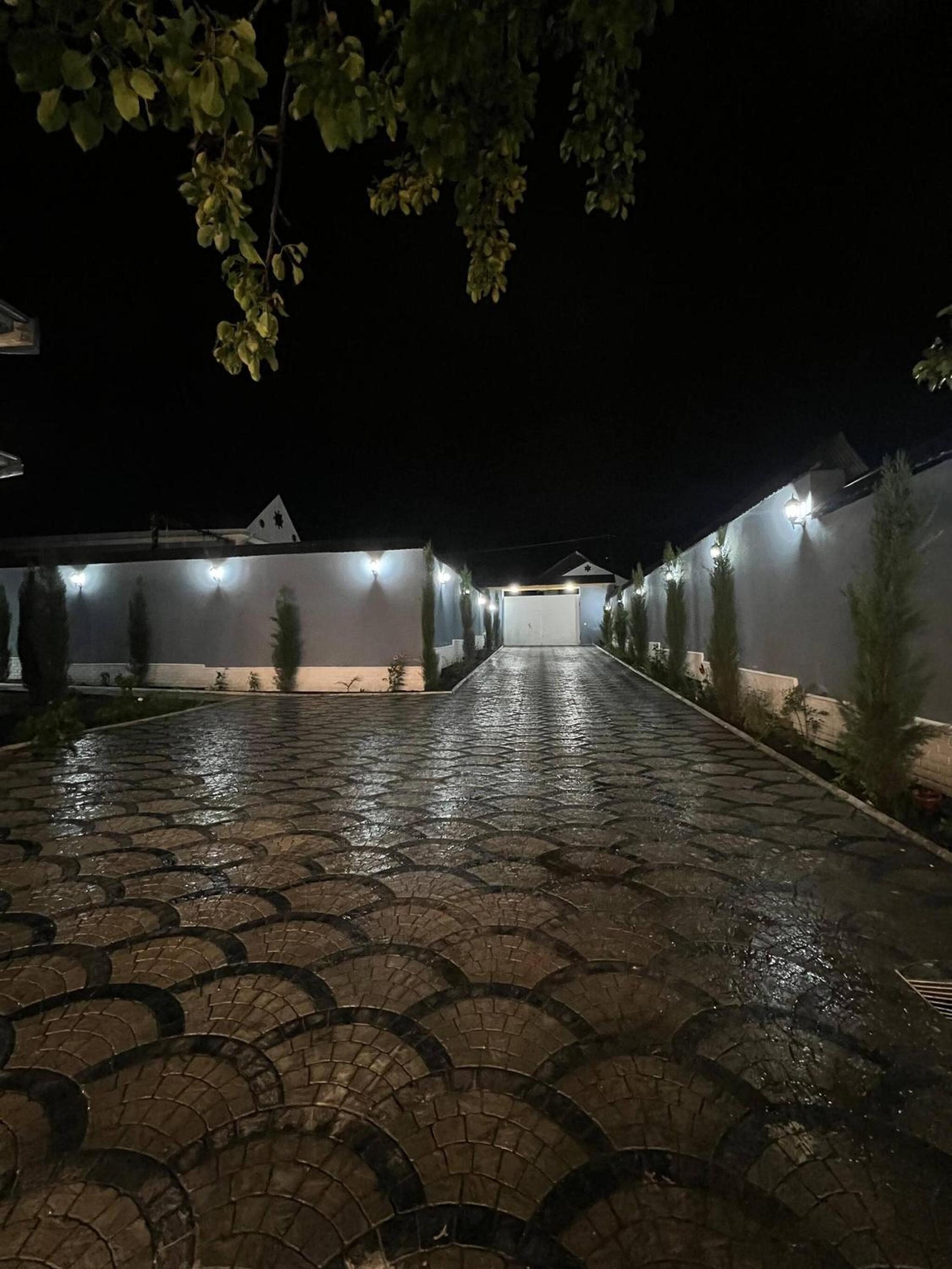 Cozy House With Swimming Pool Near City Center no1