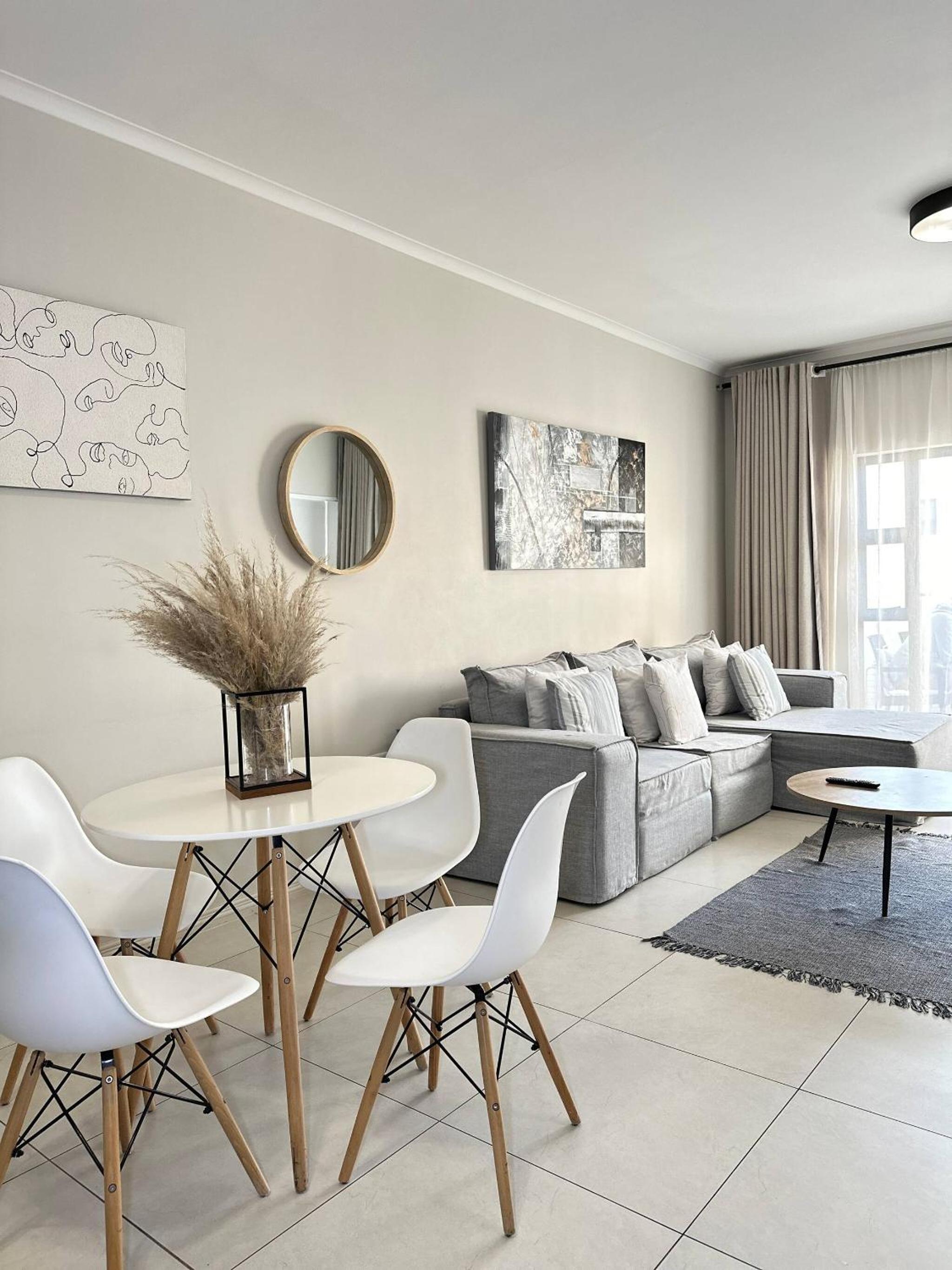 Humble Abode - 93 On New - Midrand