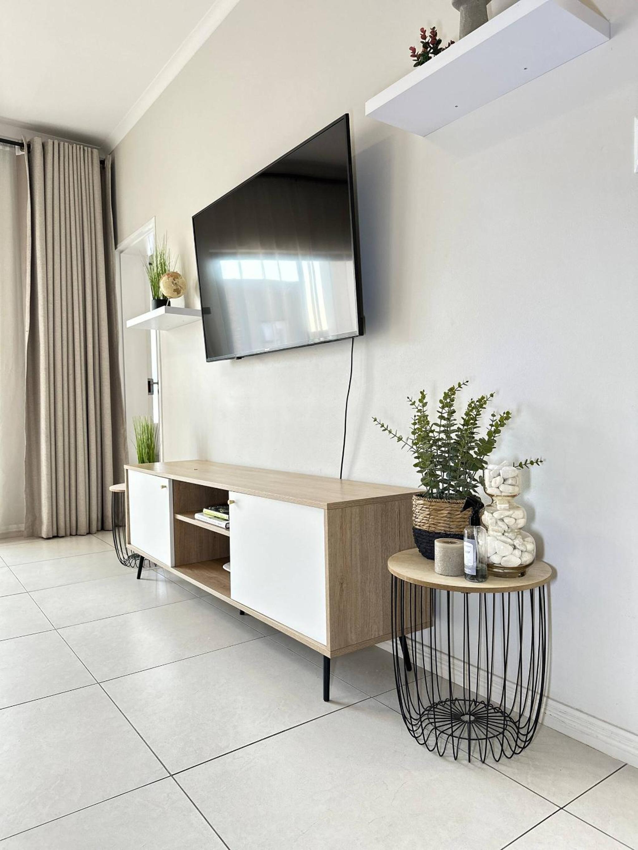 Humble Abode - 93 On New - Midrand