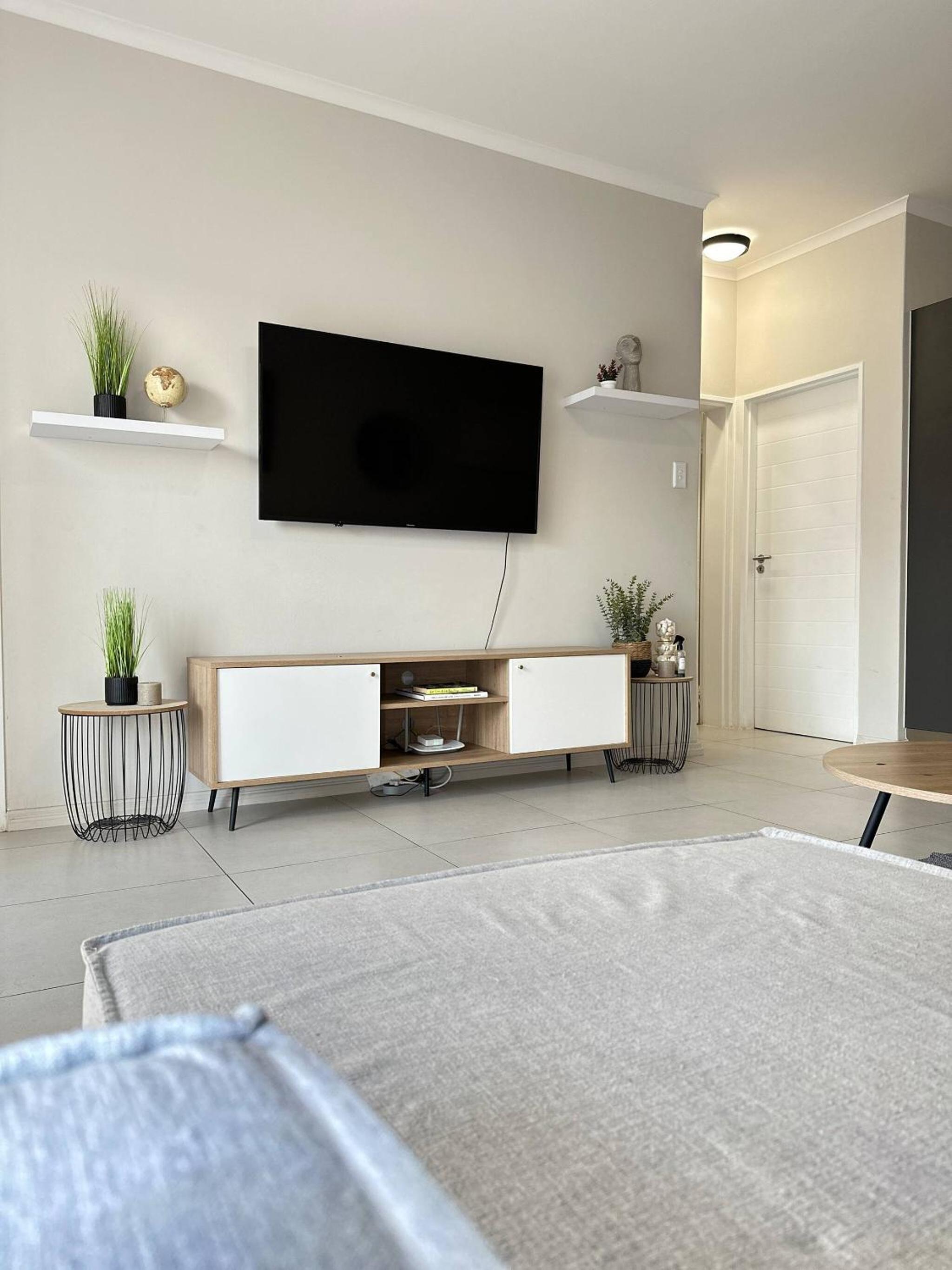 Humble Abode - 93 On New - Midrand