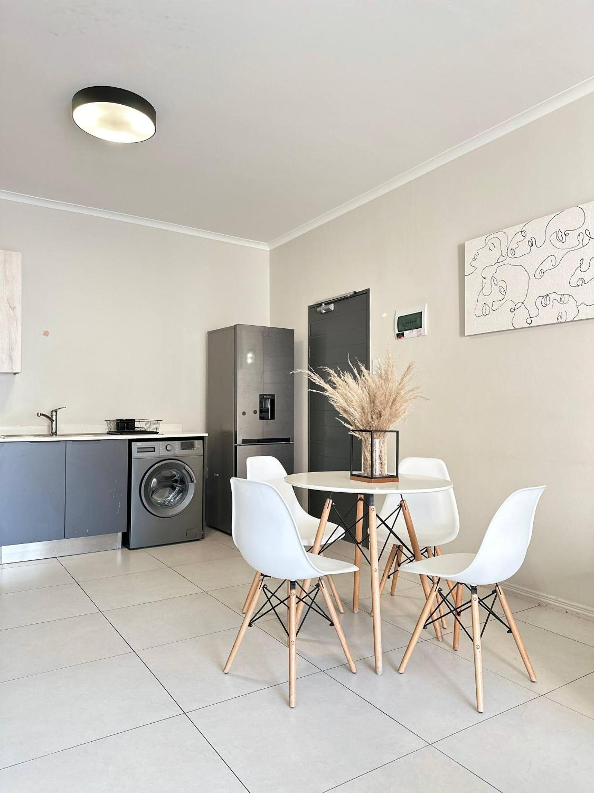 Humble Abode - 93 On New - Midrand