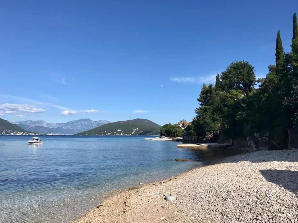 Apartmani Njivice