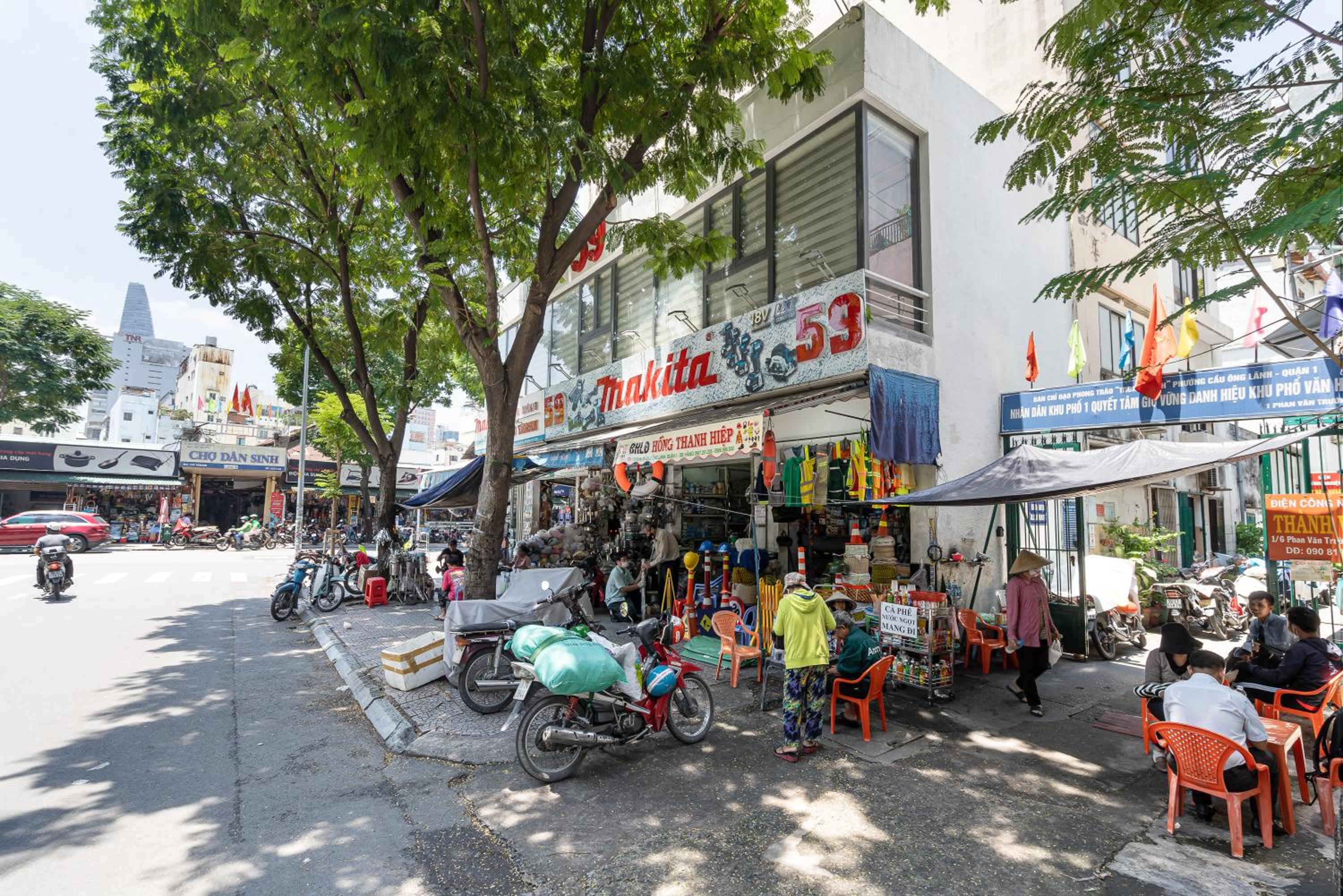 HoLo Central Saigon - Serviced HomeStay