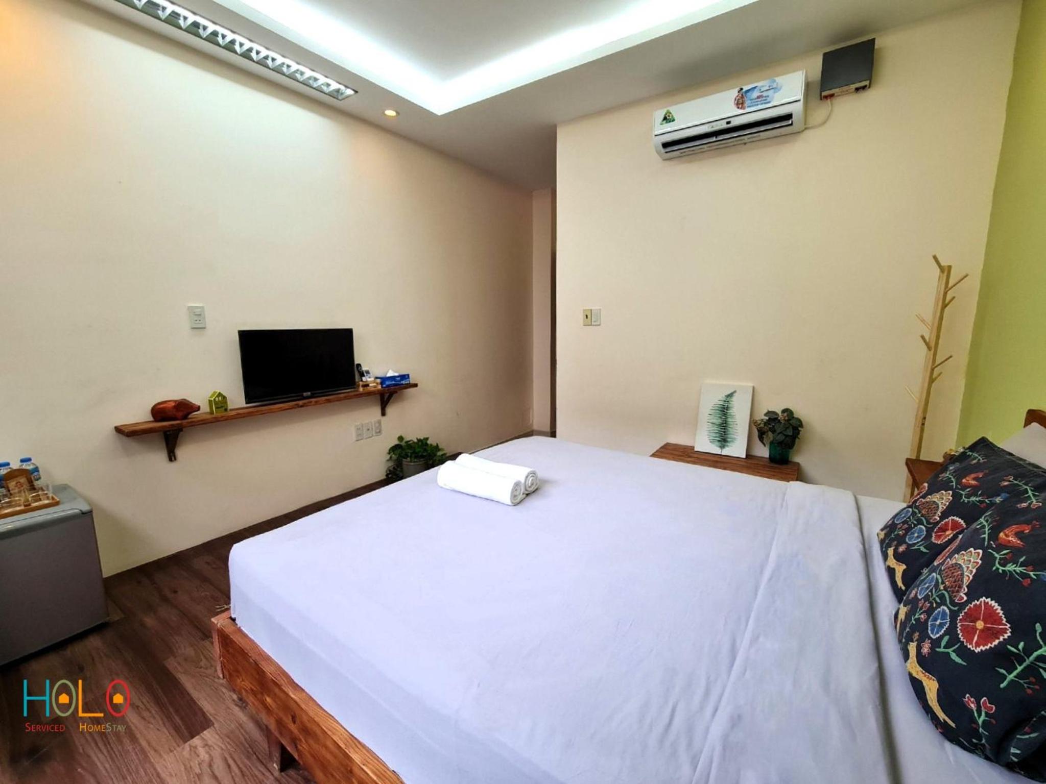 HoLo Central Saigon - Serviced HomeStay