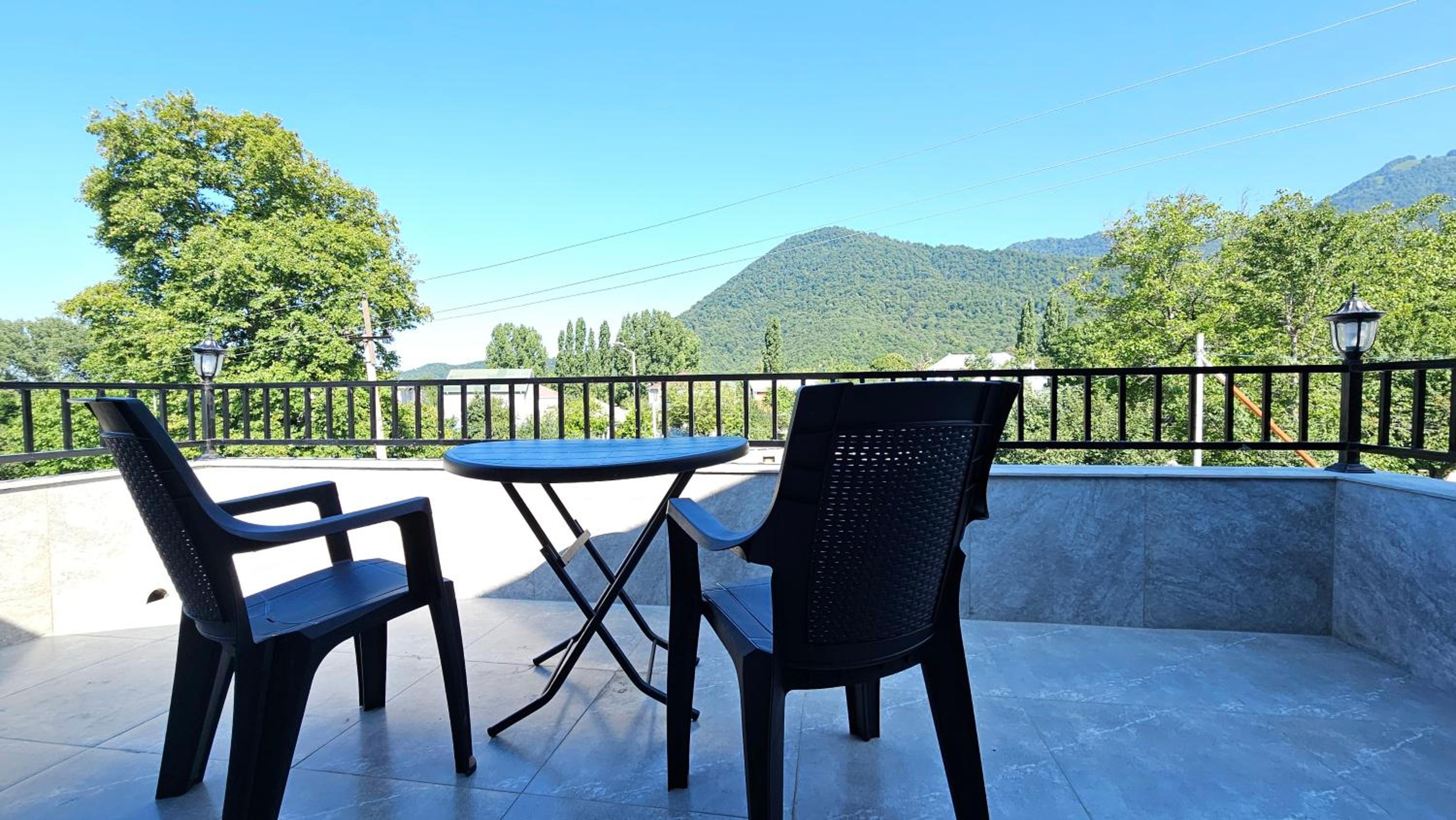 Luxury Milan Mountain Ponoramic Villa, indoor heated pool and jacuzzi with mountain view