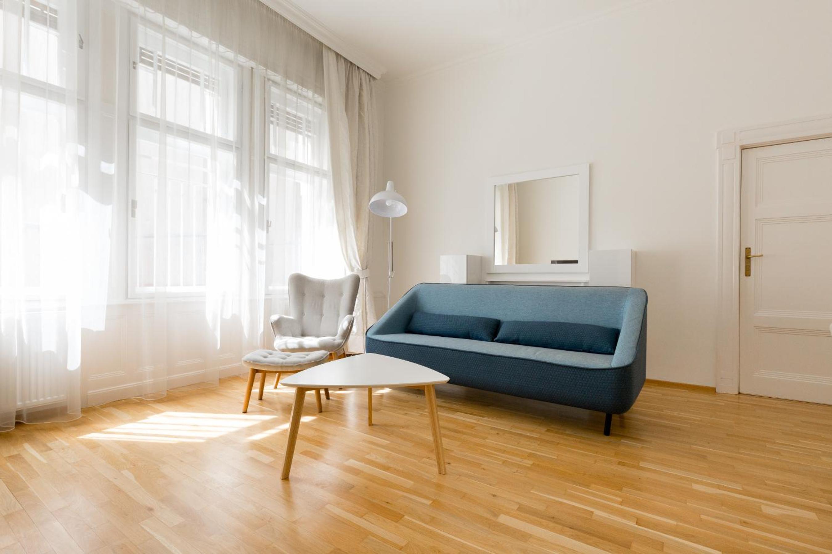 Budapest Central Suite - Michaelides Vienna street Residences view 5