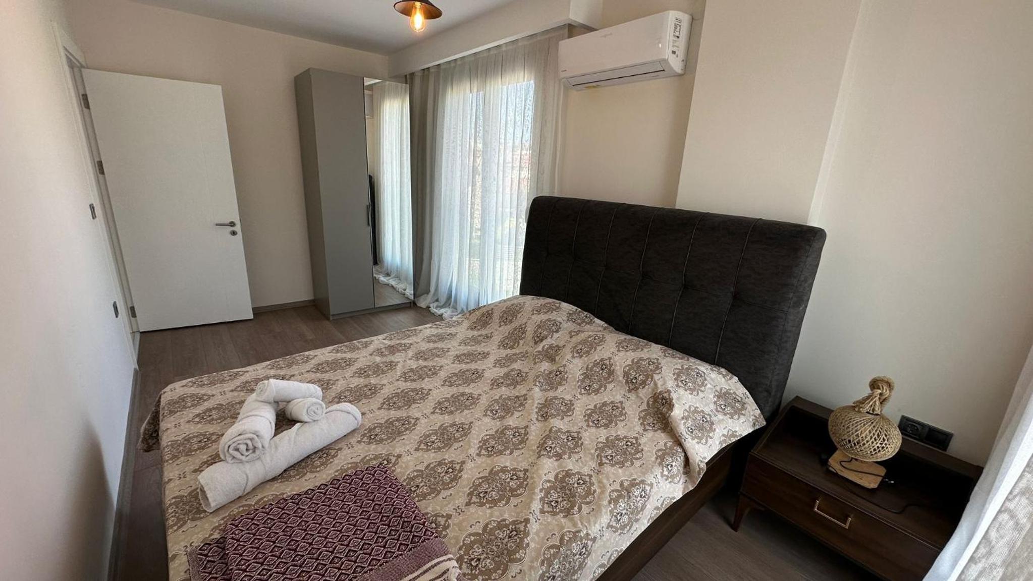 S Villa City view 2