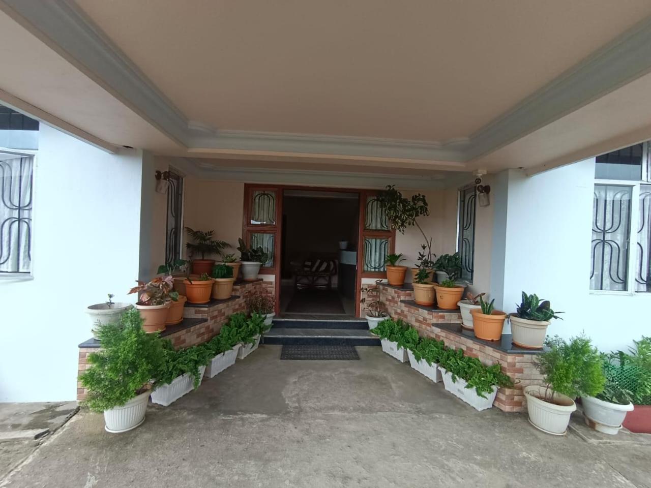 Sohra Plaza Resort view 3