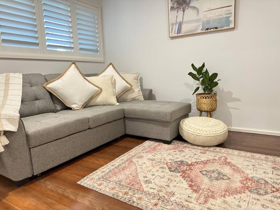 Casa Solé - Calm 1BR Escape by Towradgi Beach