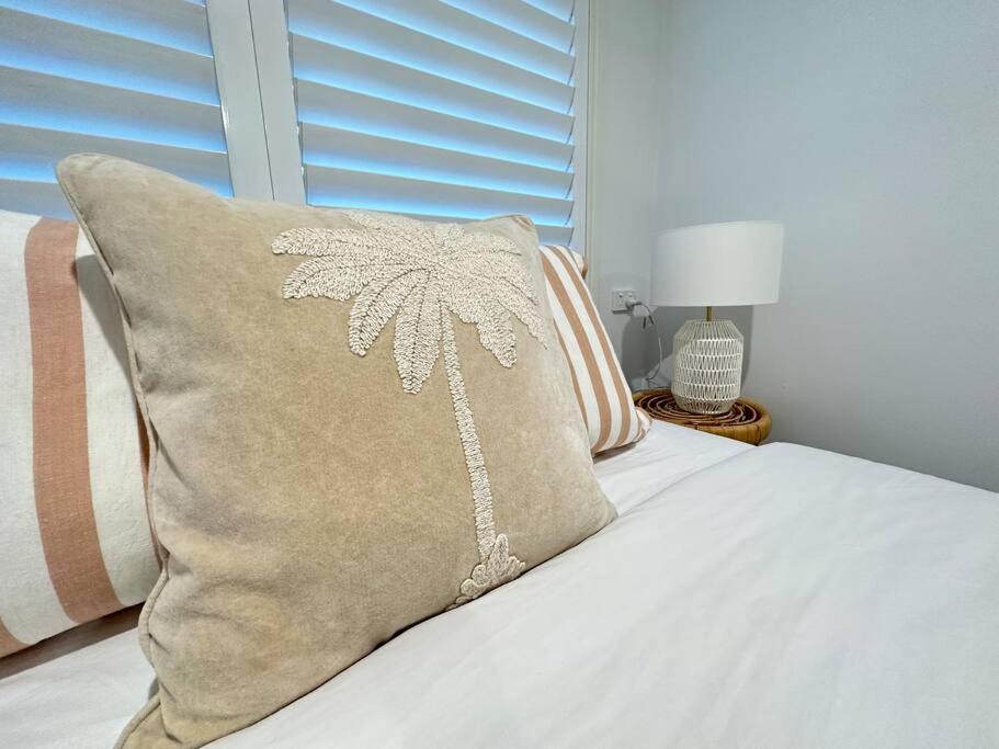 Casa Solé - Calm 1BR Escape by Towradgi Beach