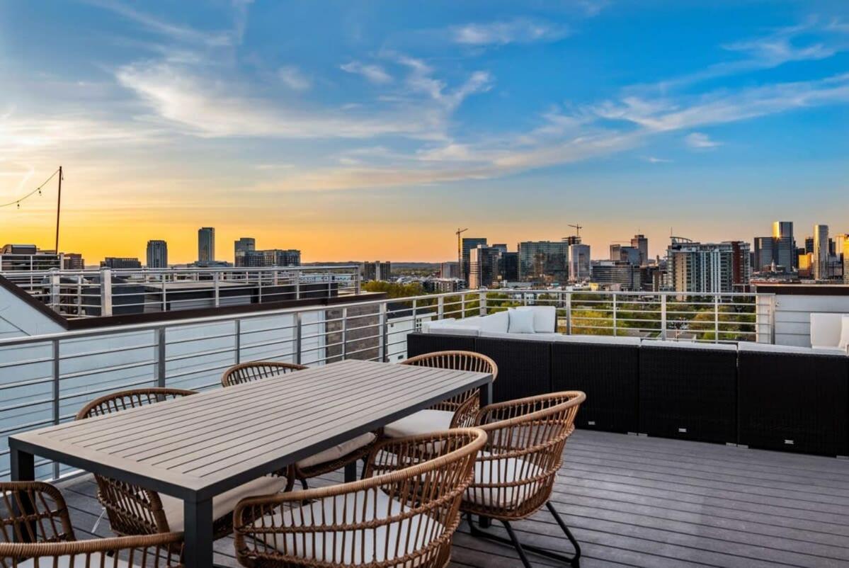 Walk to Gulch Rooftop Deck Views