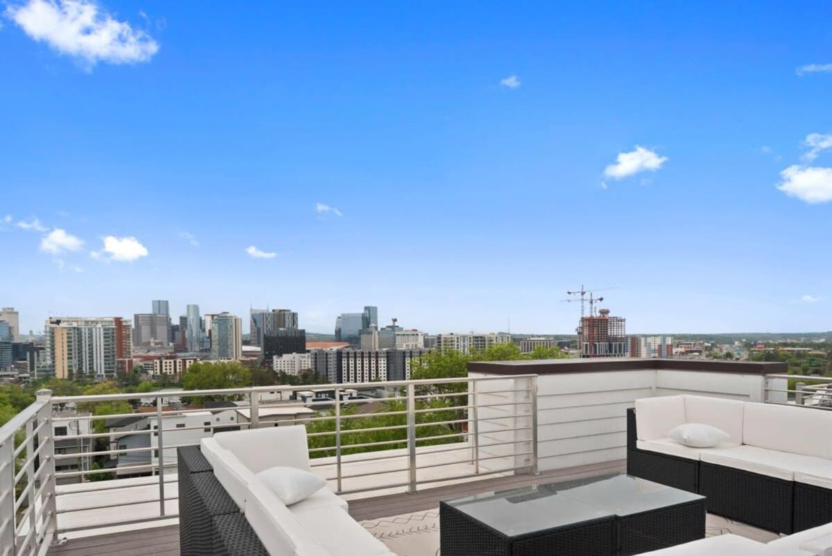 Walk to Gulch Rooftop Deck Views