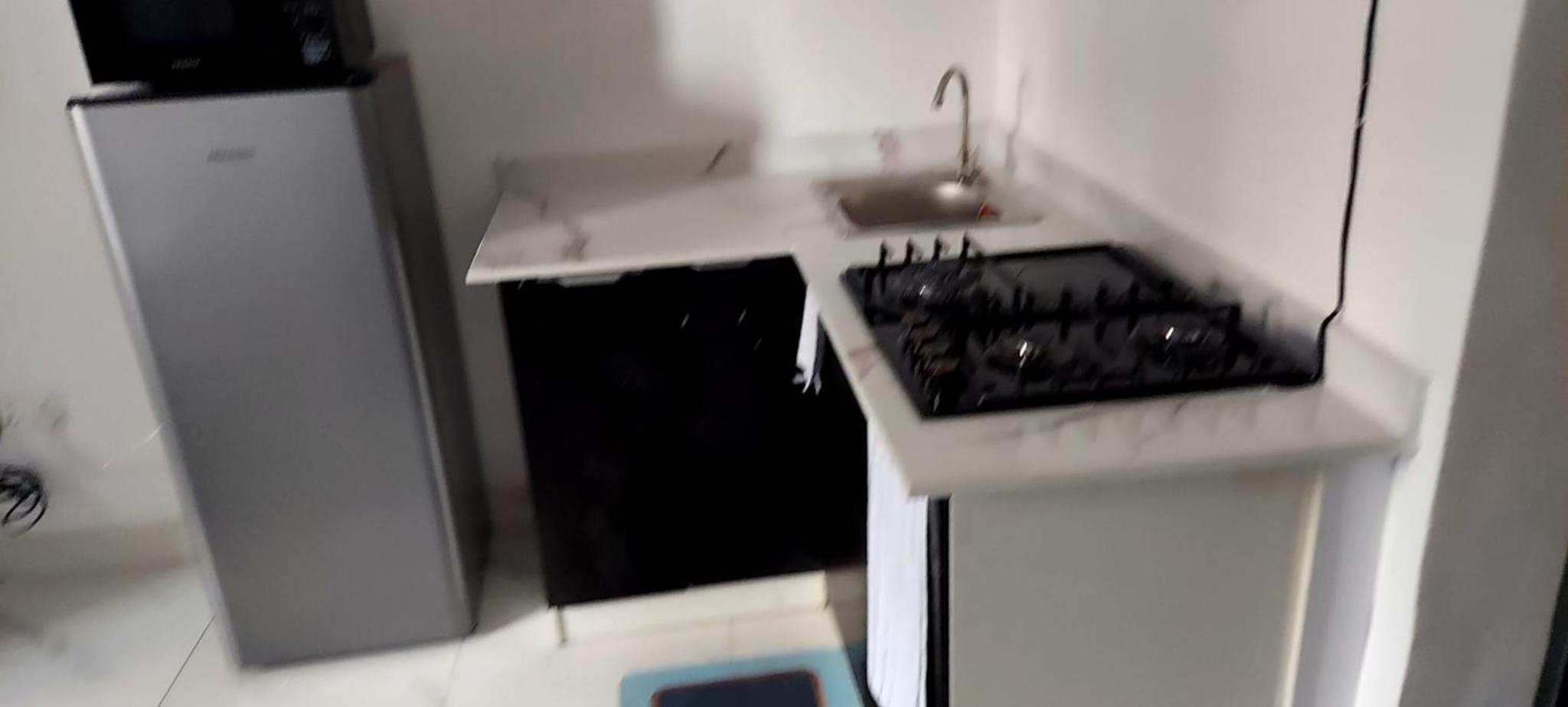 Cozy One Bed Studio Apartment Unit view 4